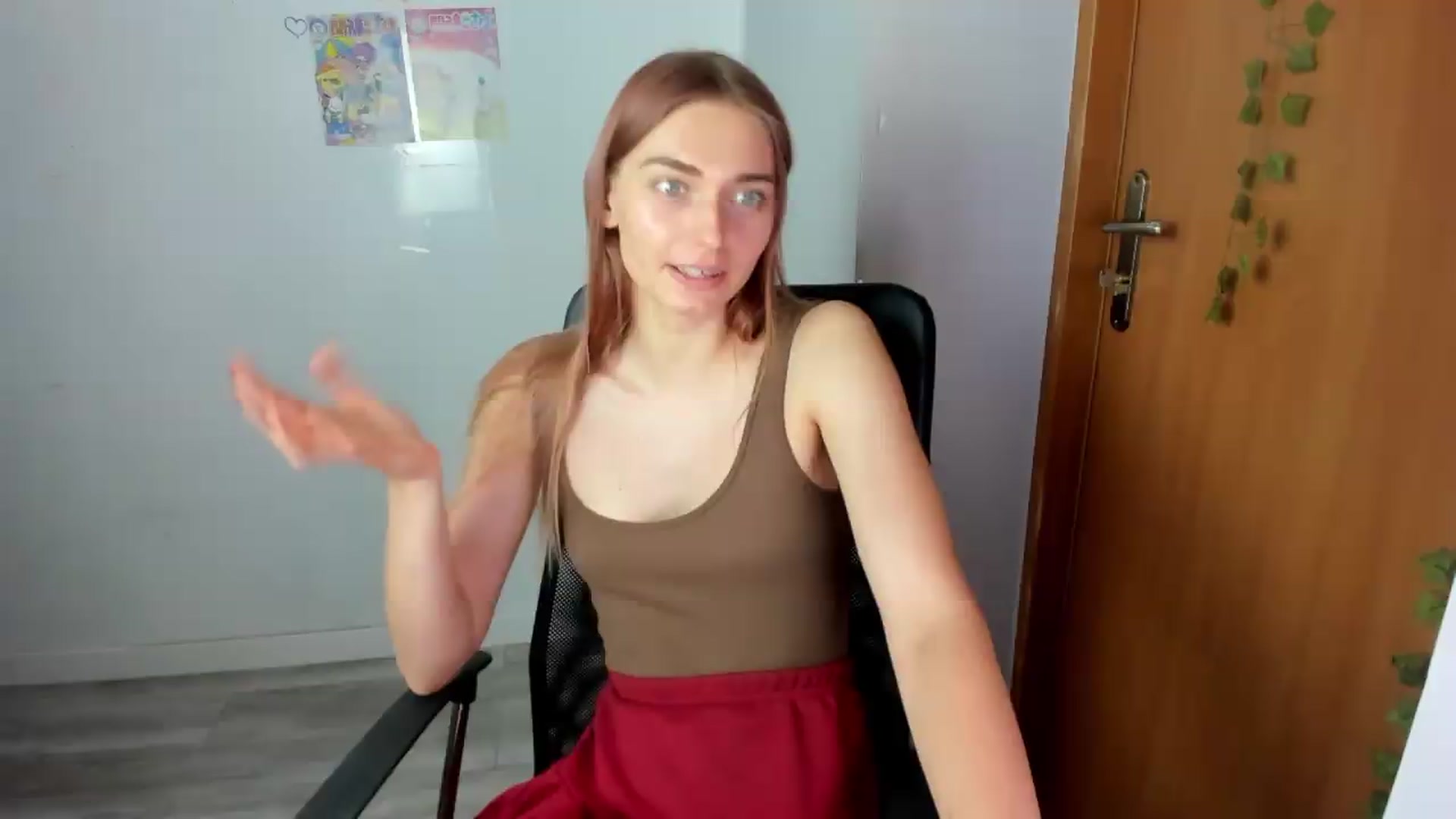 Gallery image thumbnail from PersonYouNeed's myfreecams stream on, 06/30/2026, 14:11 image 13 of 20