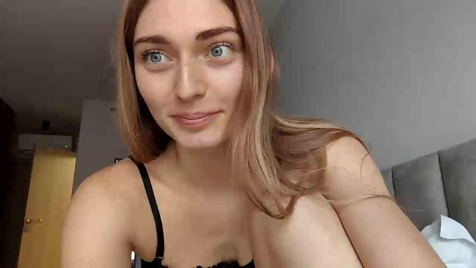 Gallery image thumbnail from PersonYouNeed's myfreecams stream on, 07/10/2026, 15:56 image 15 of 20