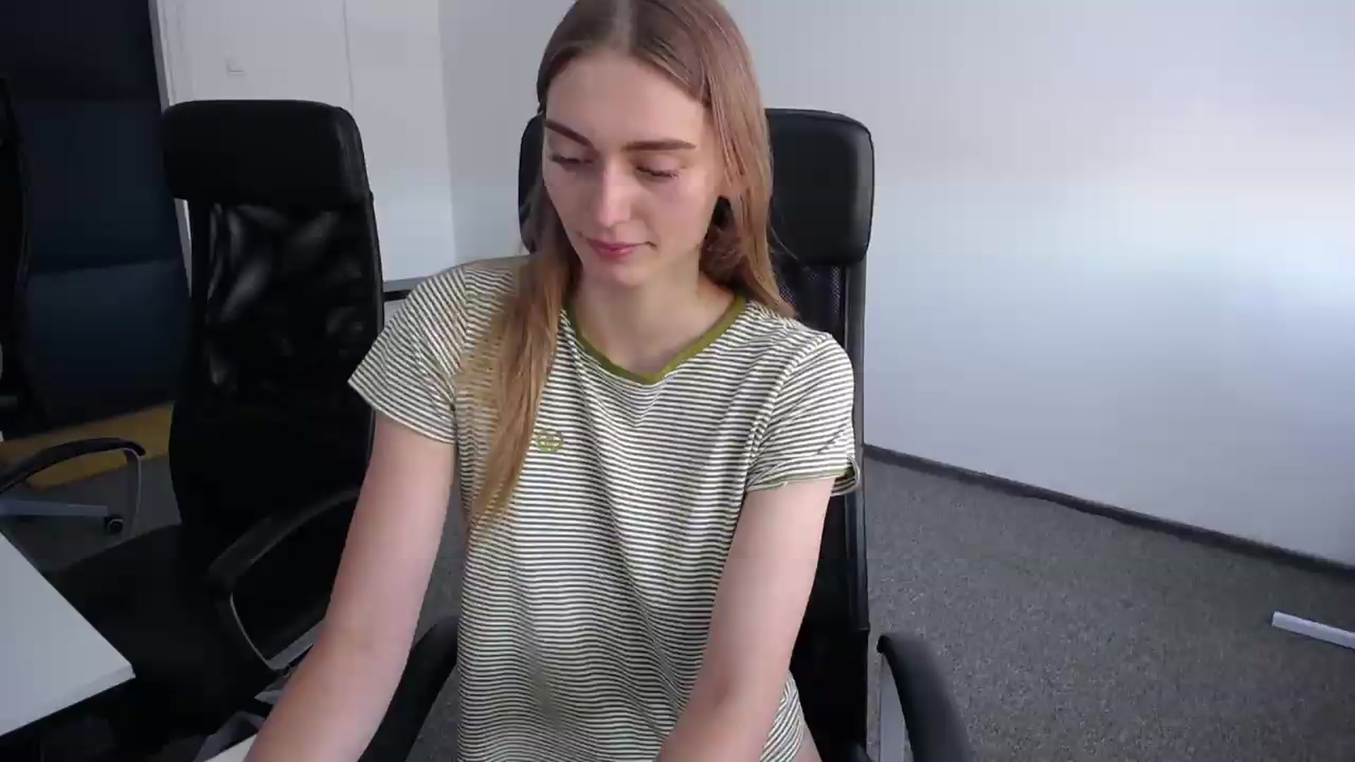 Gallery image thumbnail from PersonYouNeed's myfreecams stream on, 08/09/2026, 13:26 image 10 of 20