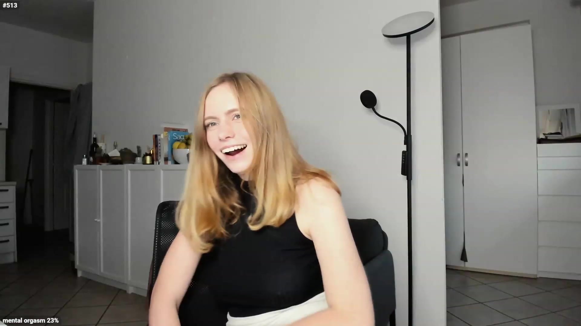 Gallery image thumbnail from Personage's myfreecams stream on, 11/15/2022, 16:07 image 7 of 20
