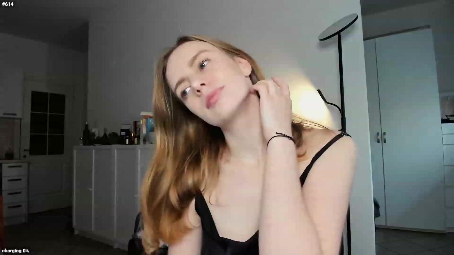 Gallery image thumbnail from Personage's myfreecams stream on, 11/19/2022, 15:13 image 2 of 20