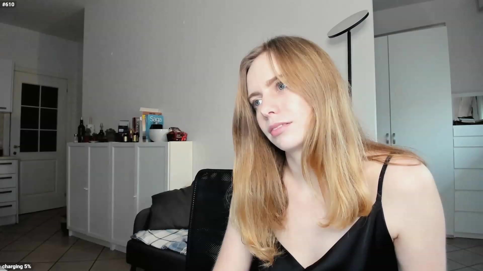 Gallery image thumbnail from Personage's myfreecams stream on, 11/19/2022, 15:13 image 10 of 20