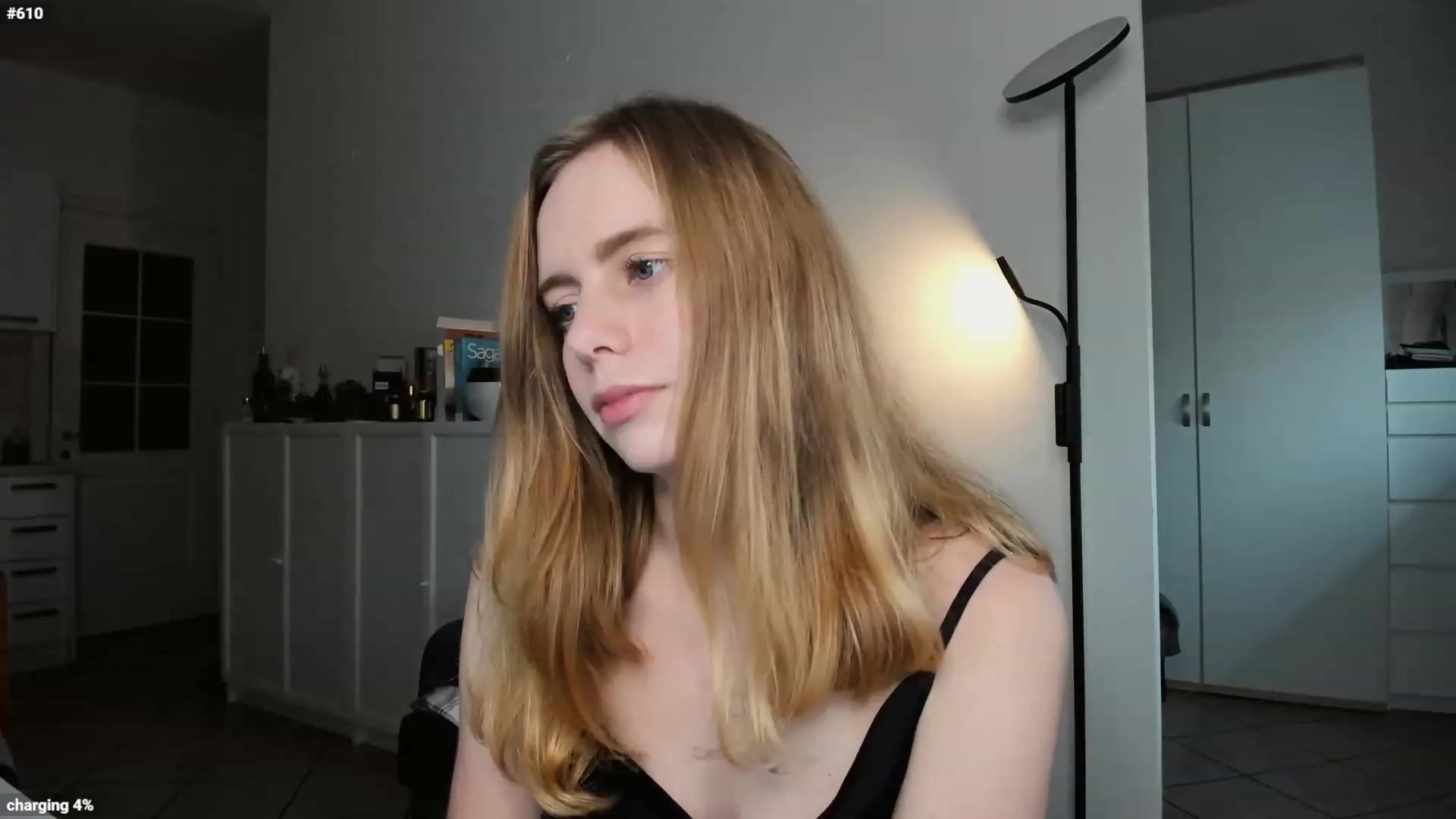 Gallery image thumbnail from Personage's myfreecams stream on, 11/19/2022, 15:13 image 9 of 20