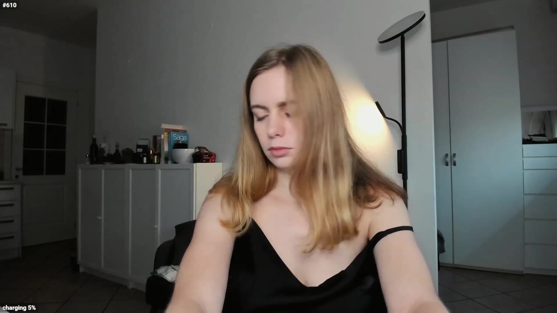 Gallery image thumbnail from Personage's myfreecams stream on, 11/19/2022, 15:13 image 11 of 20