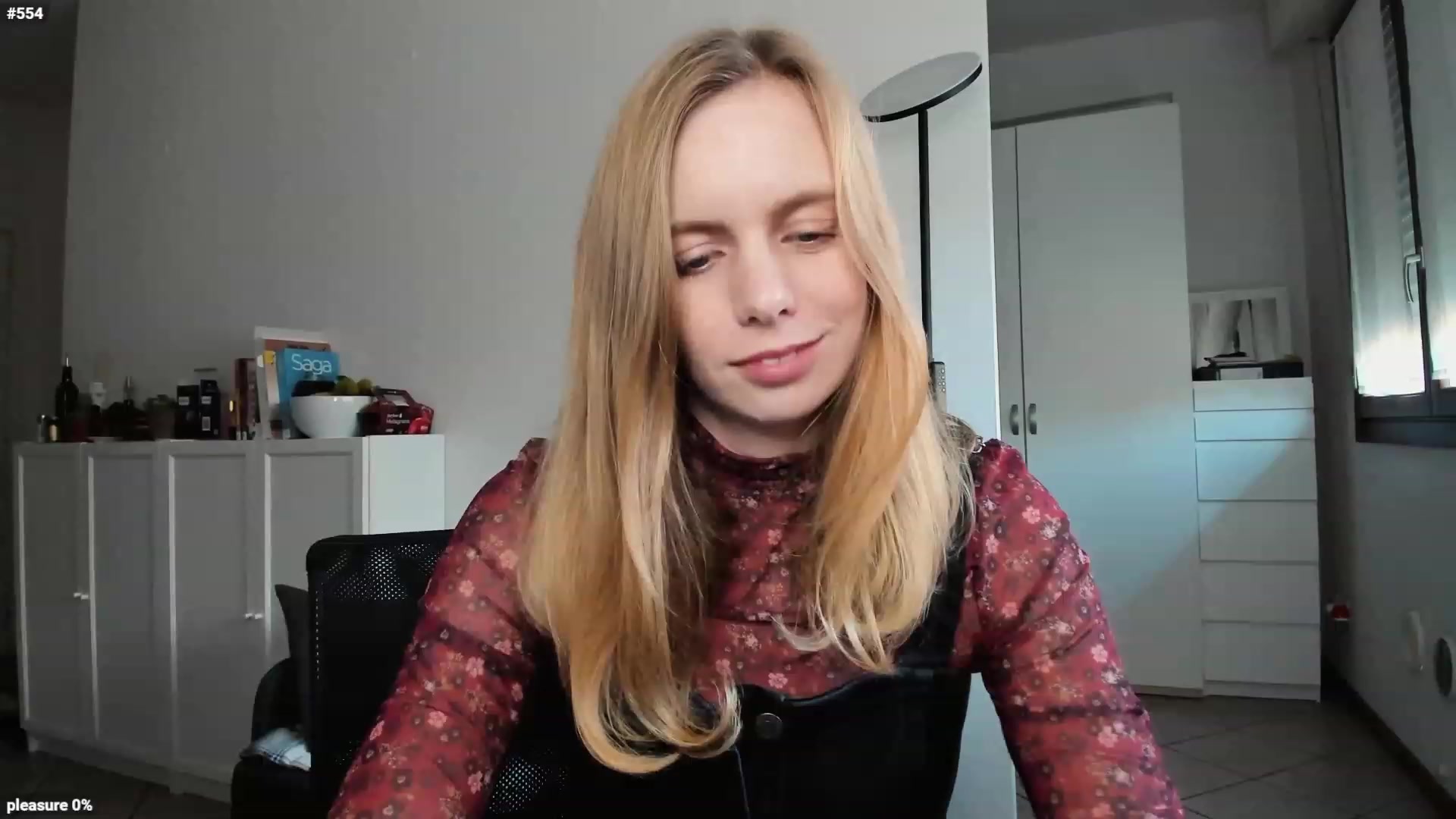 Gallery image thumbnail from Personage's myfreecams stream on, 11/20/2022, 15:15 image 10 of 20