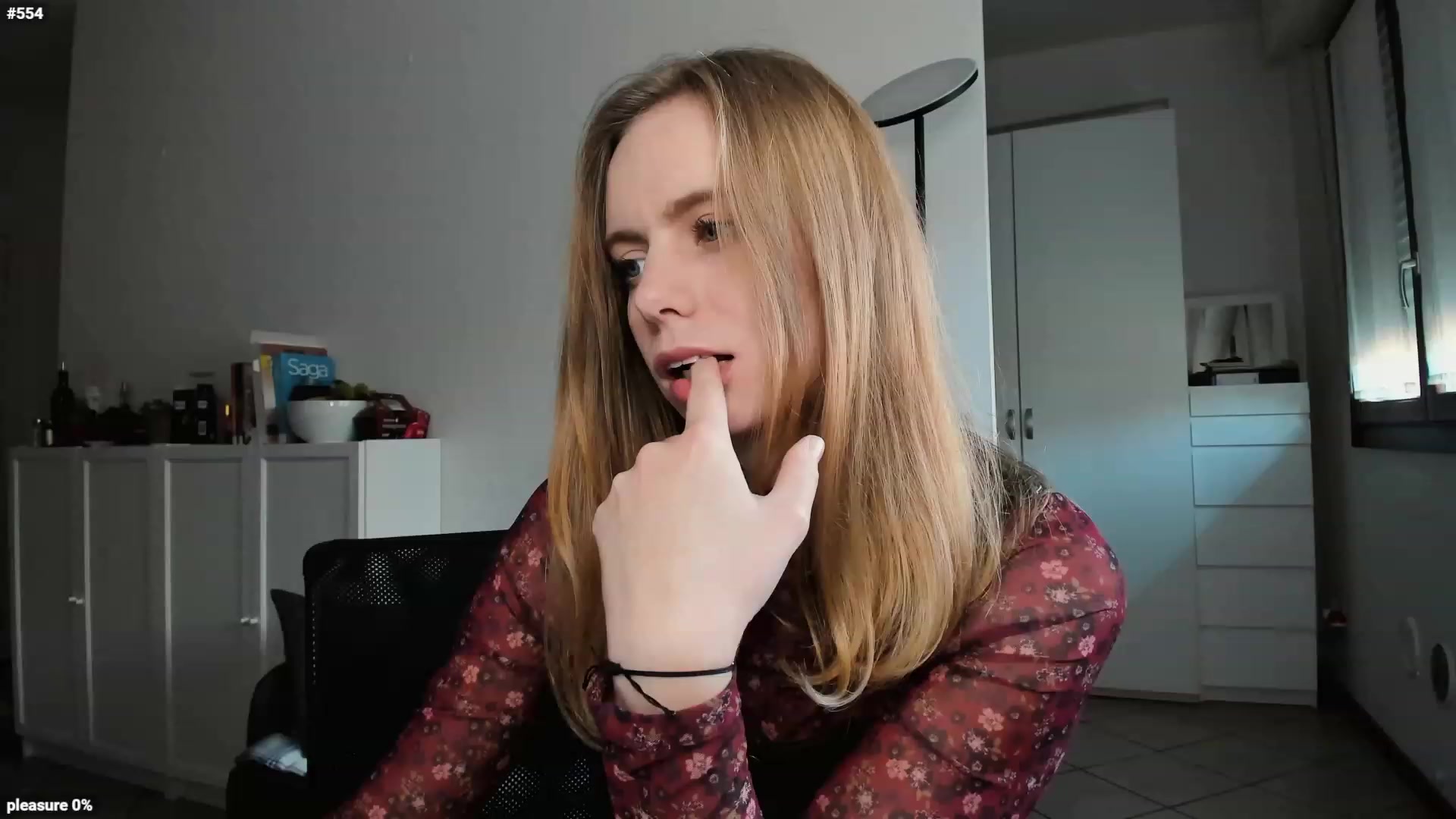 Gallery image thumbnail from Personage's myfreecams stream on, 11/20/2022, 15:15 image 11 of 20
