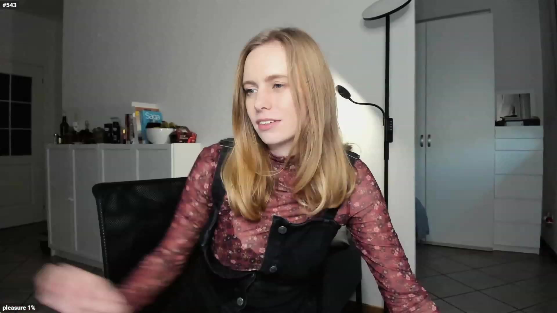 Gallery image thumbnail from Personage's myfreecams stream on, 11/20/2022, 16:35 image 7 of 20