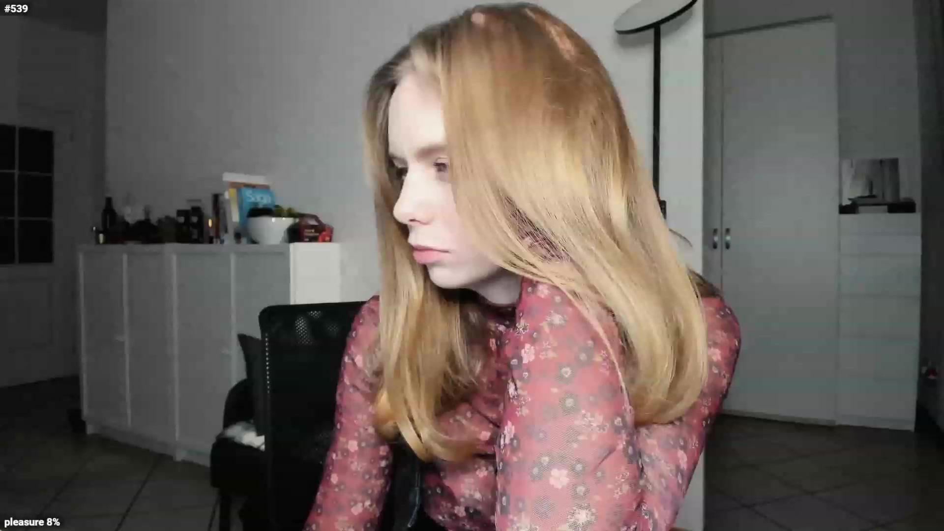 Gallery image thumbnail from Personage's myfreecams stream on, 11/20/2022, 16:35 image 13 of 20