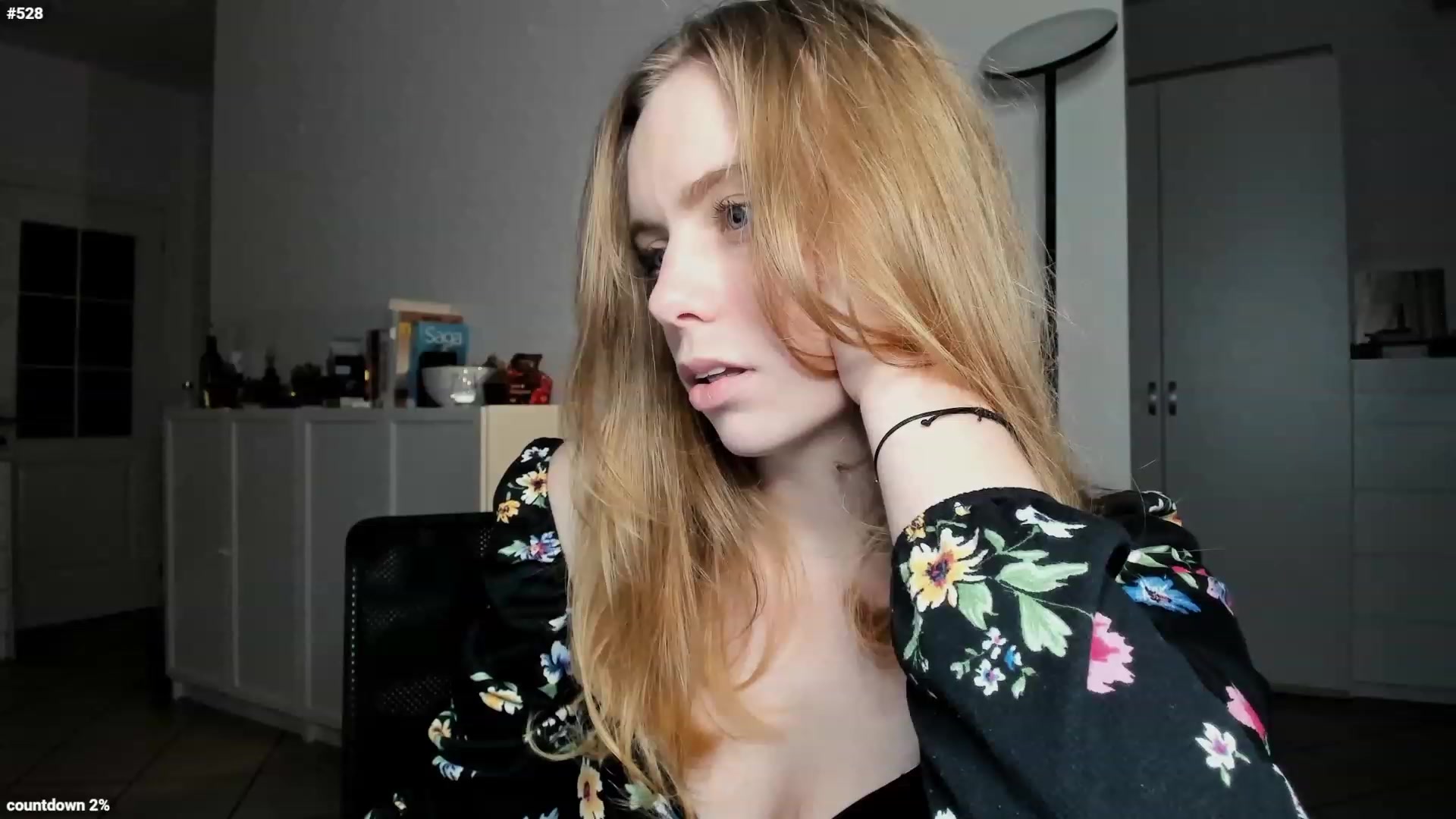 Gallery image thumbnail from Personage's myfreecams stream on, 11/22/2022, 16:02 image 17 of 20