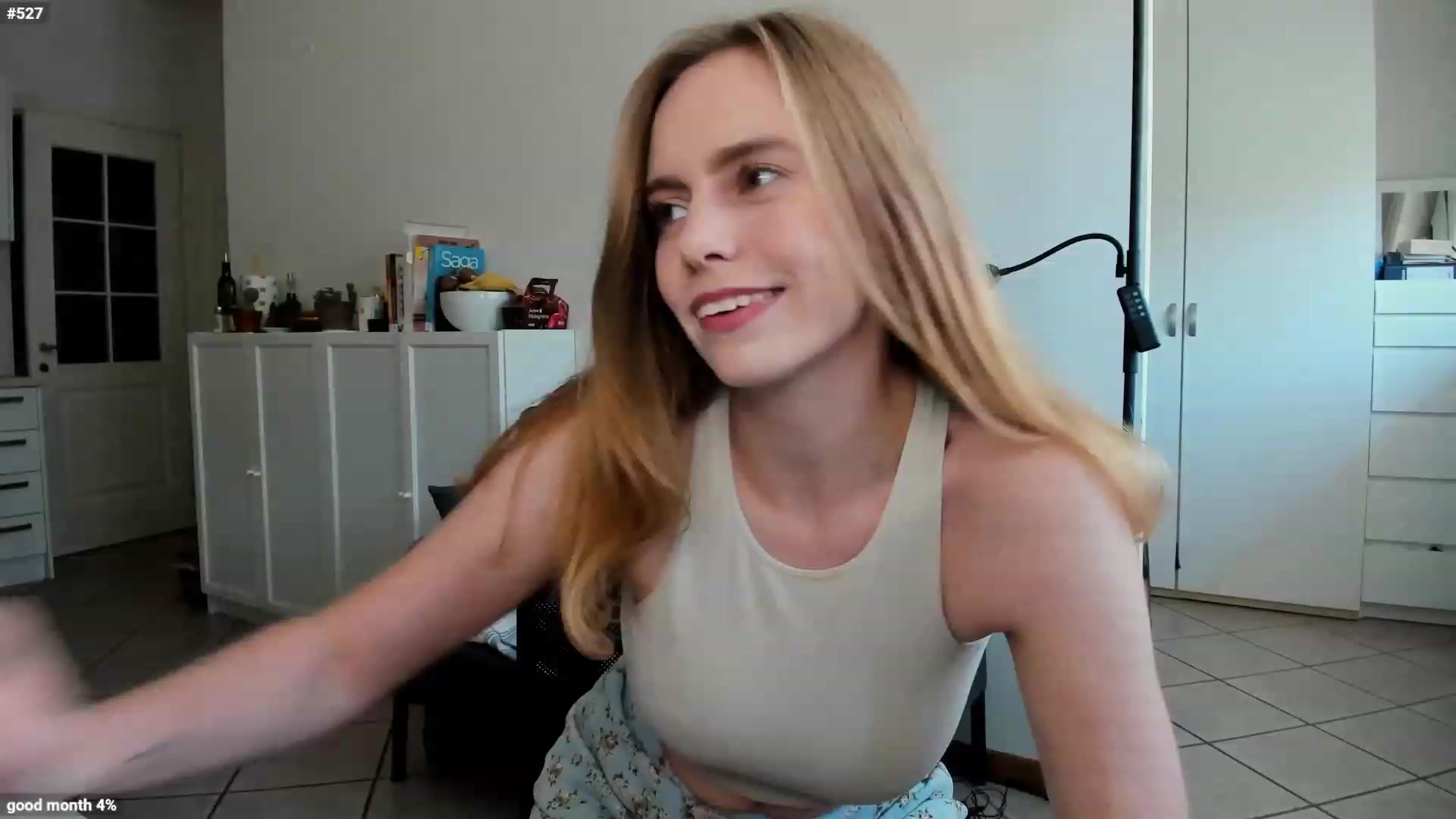 Gallery image thumbnail from Personage's myfreecams stream on, 11/27/2022, 13:32 image 7 of 20