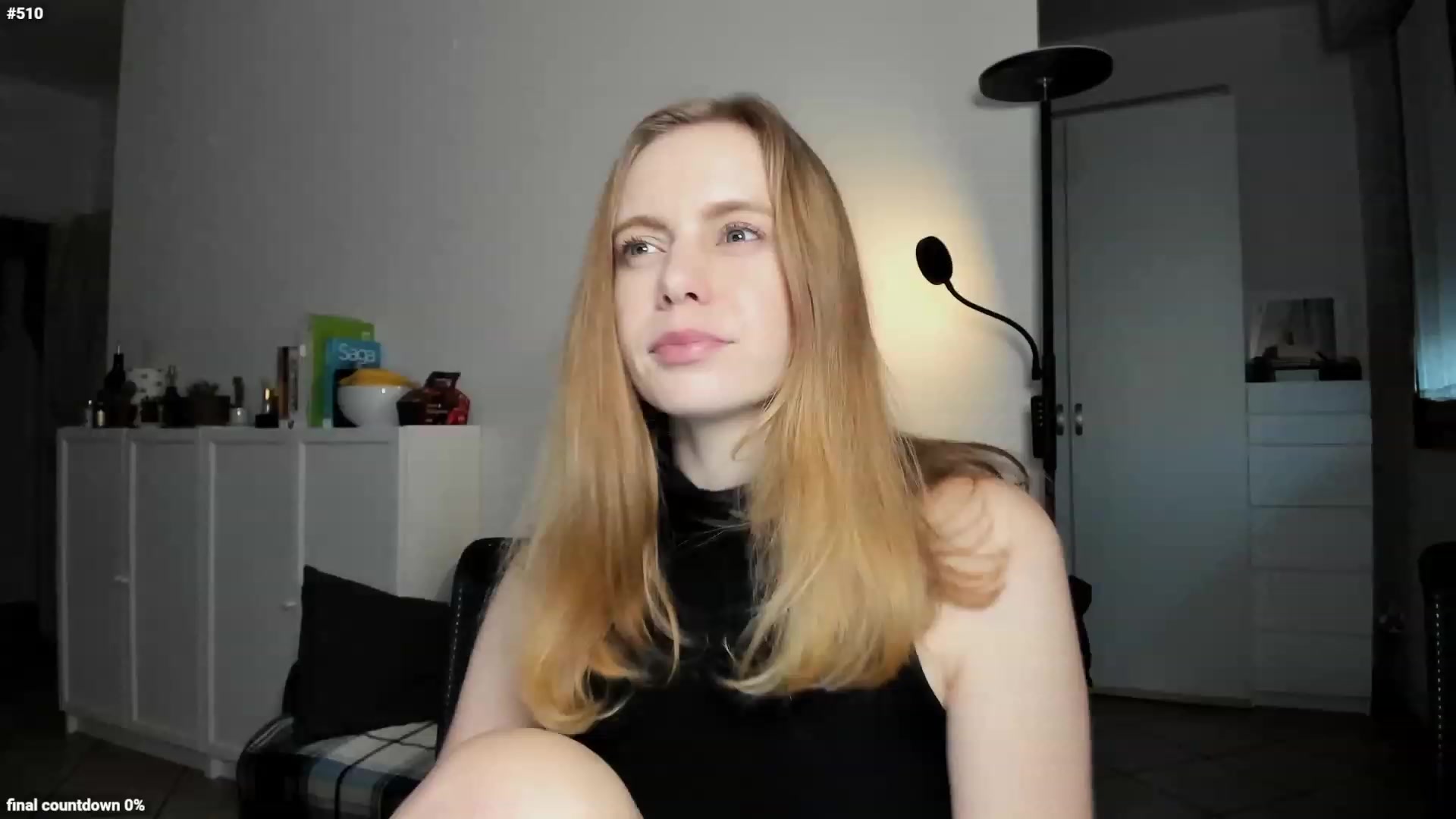 Gallery image thumbnail from Personage's myfreecams stream on, 11/28/2022, 16:32 image 4 of 20