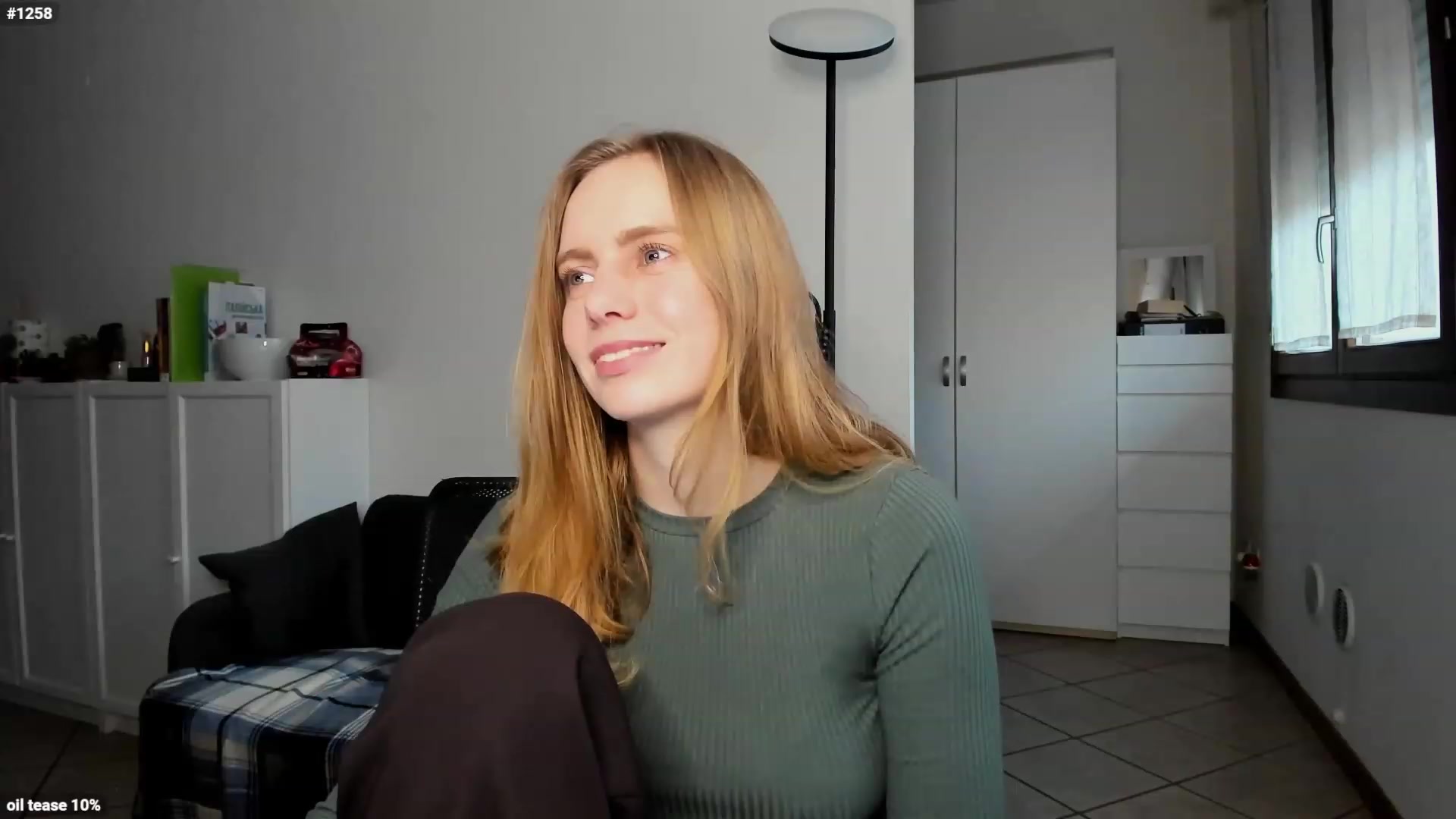 Gallery image thumbnail from Personage's myfreecams stream on, 12/02/2022, 15:52 image 15 of 20
