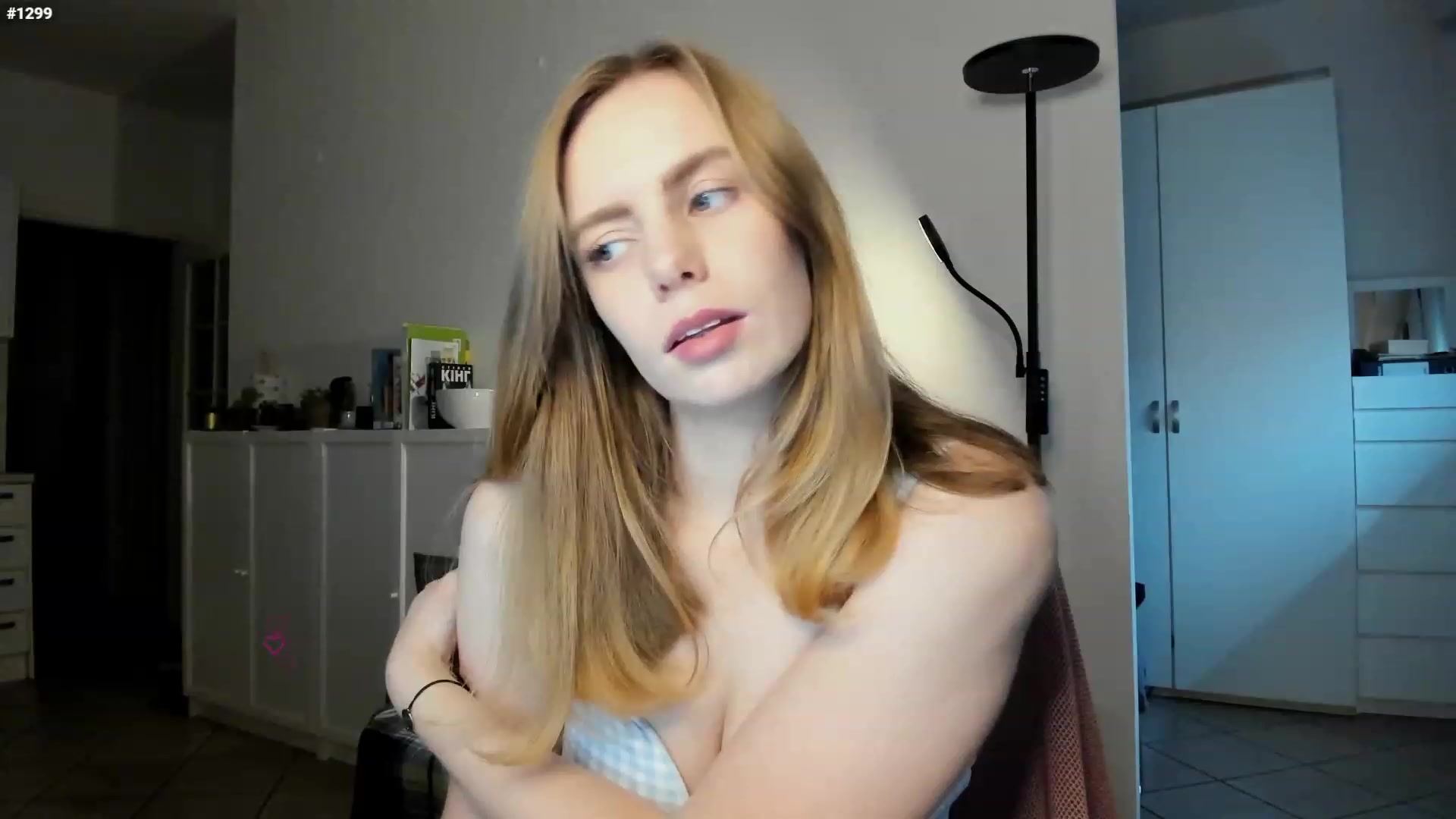 Gallery image thumbnail from Personage's myfreecams stream on, 12/03/2022, 14:37 image 17 of 20
