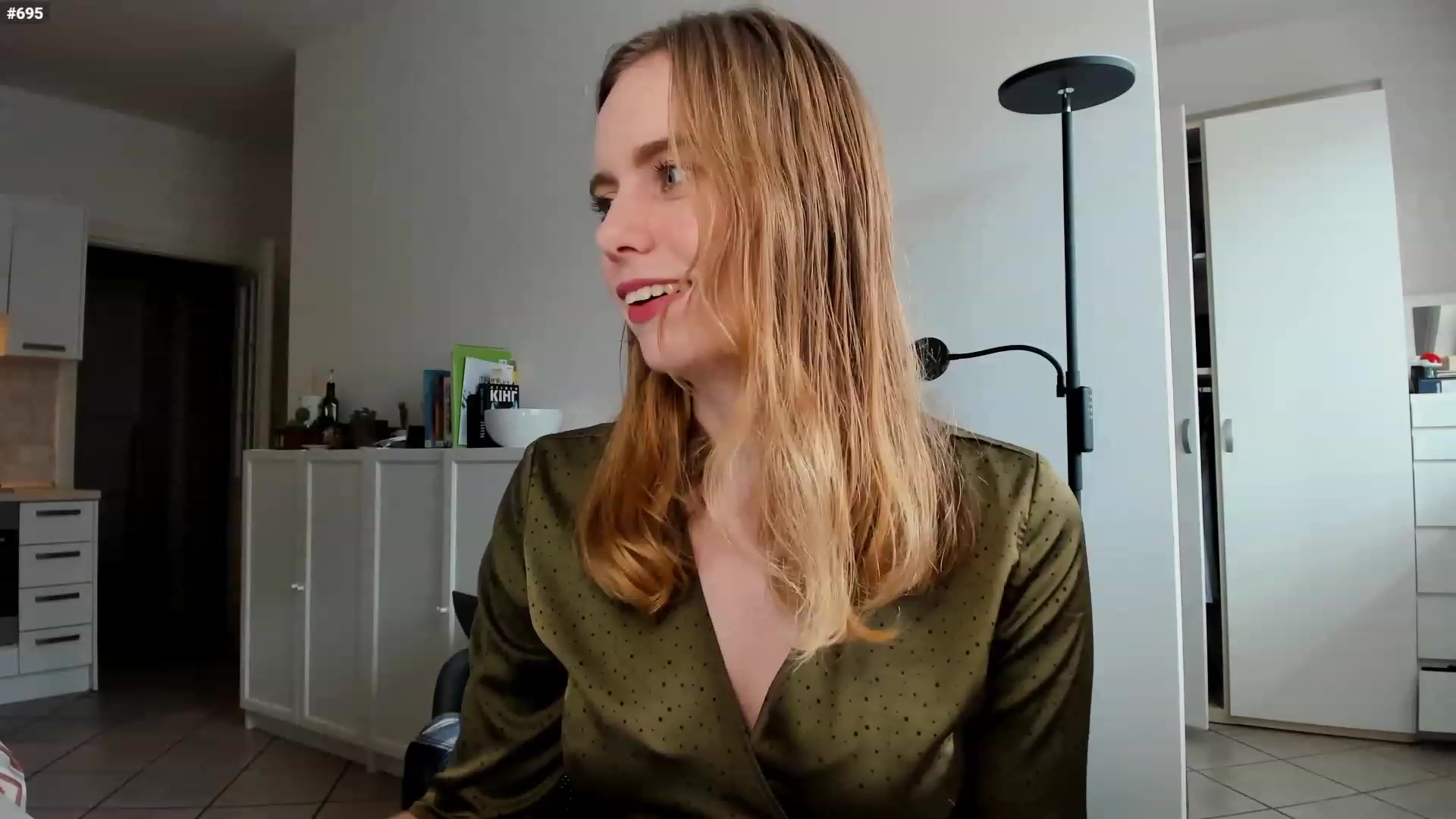 Gallery image thumbnail from Personage's myfreecams stream on, 12/04/2022, 14:51 image 2 of 20
