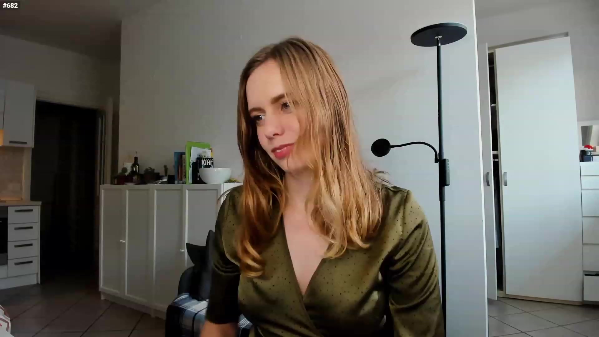 Gallery image thumbnail from Personage's myfreecams stream on, 12/04/2022, 14:51 image 6 of 20