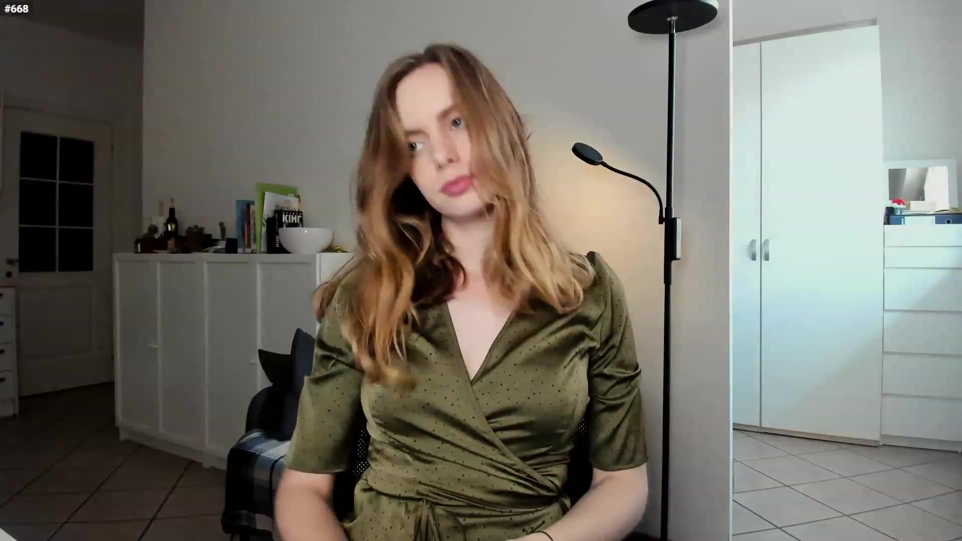 Gallery image thumbnail from Personage's myfreecams stream on, 12/04/2022, 14:51 image 19 of 20