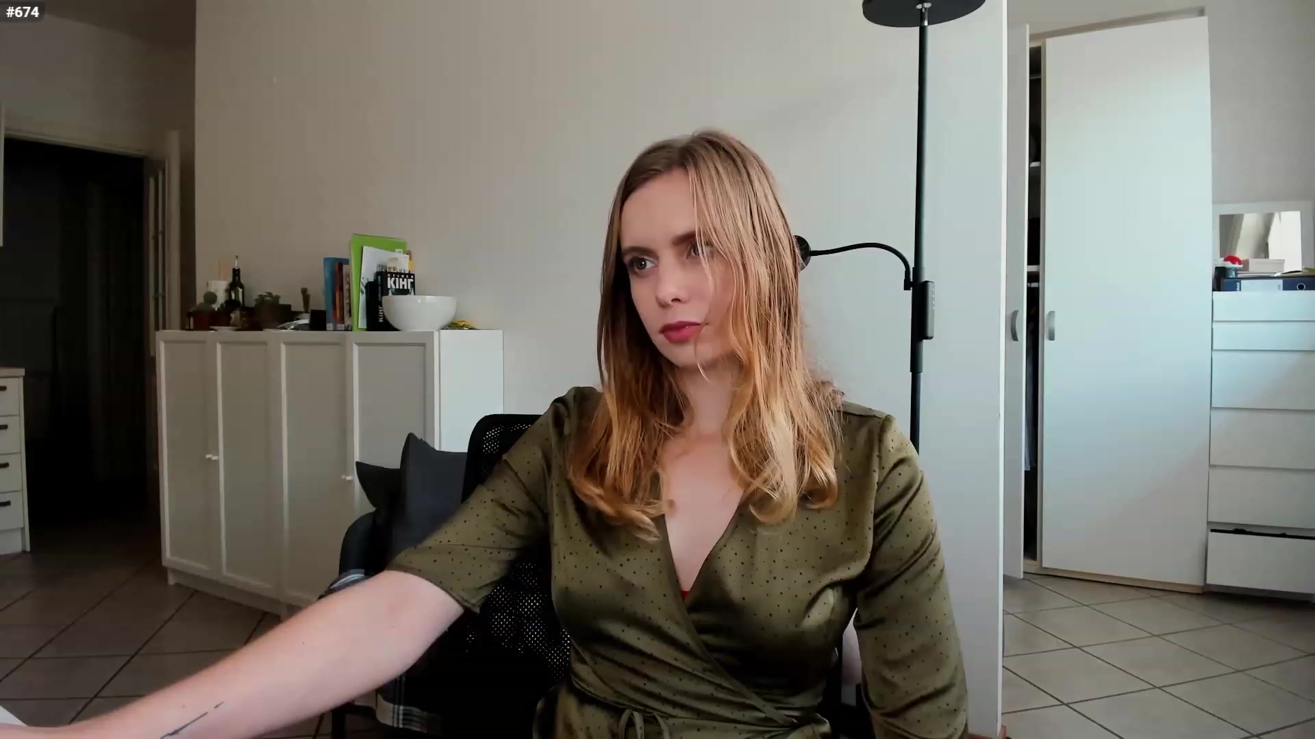 Gallery image thumbnail from Personage's myfreecams stream on, 12/04/2022, 14:51 image 10 of 20