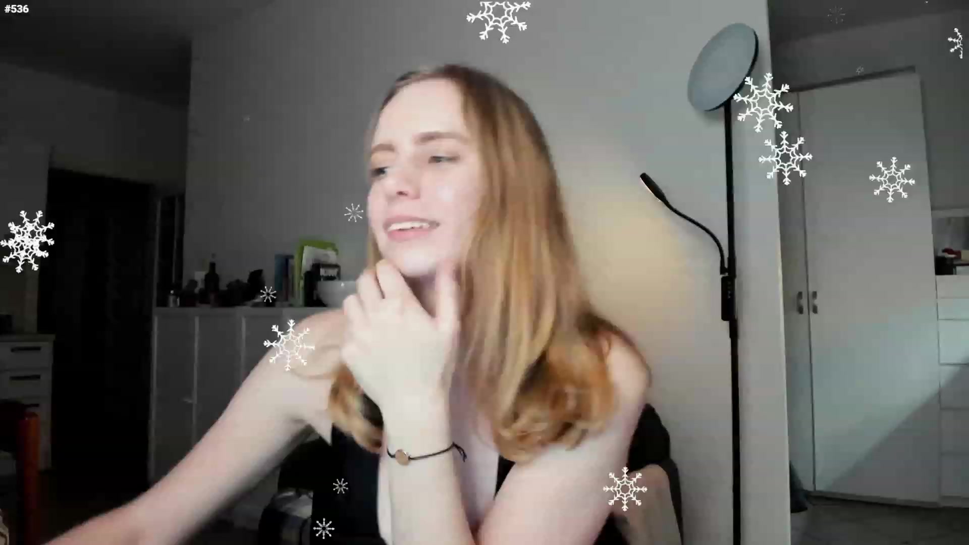 Gallery image thumbnail from Personage's myfreecams stream on, 12/05/2022, 14:57 image 12 of 20