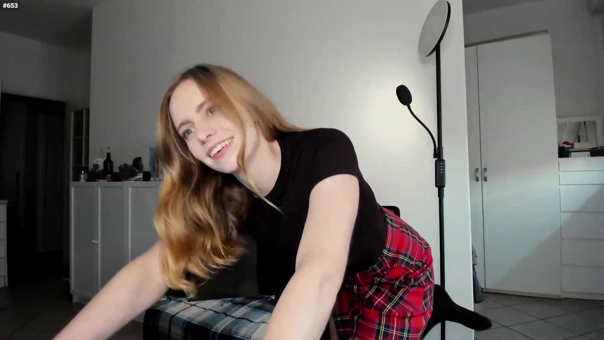 Gallery image thumbnail from Personage's myfreecams stream on, 12/06/2022, 14:43 image 7 of 20