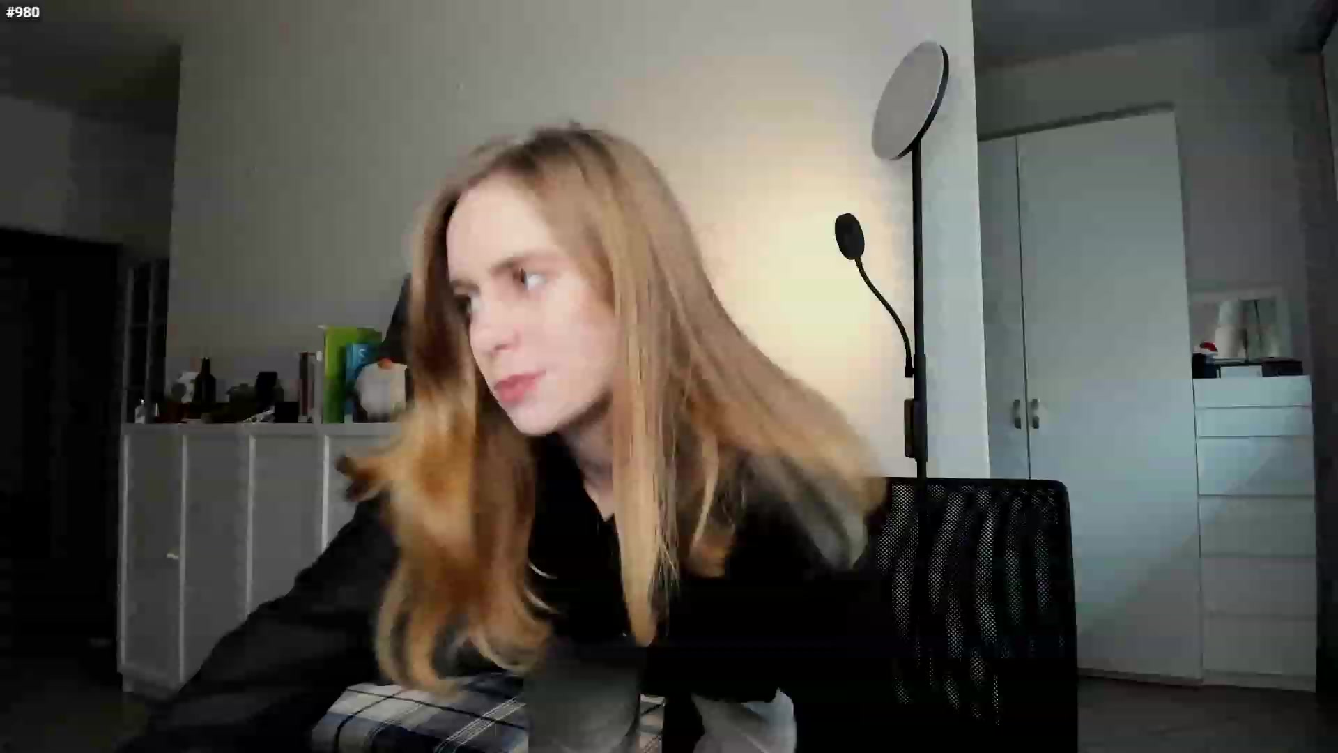Gallery image thumbnail from Personage's myfreecams stream on, 12/12/2022, 14:00 image 15 of 20
