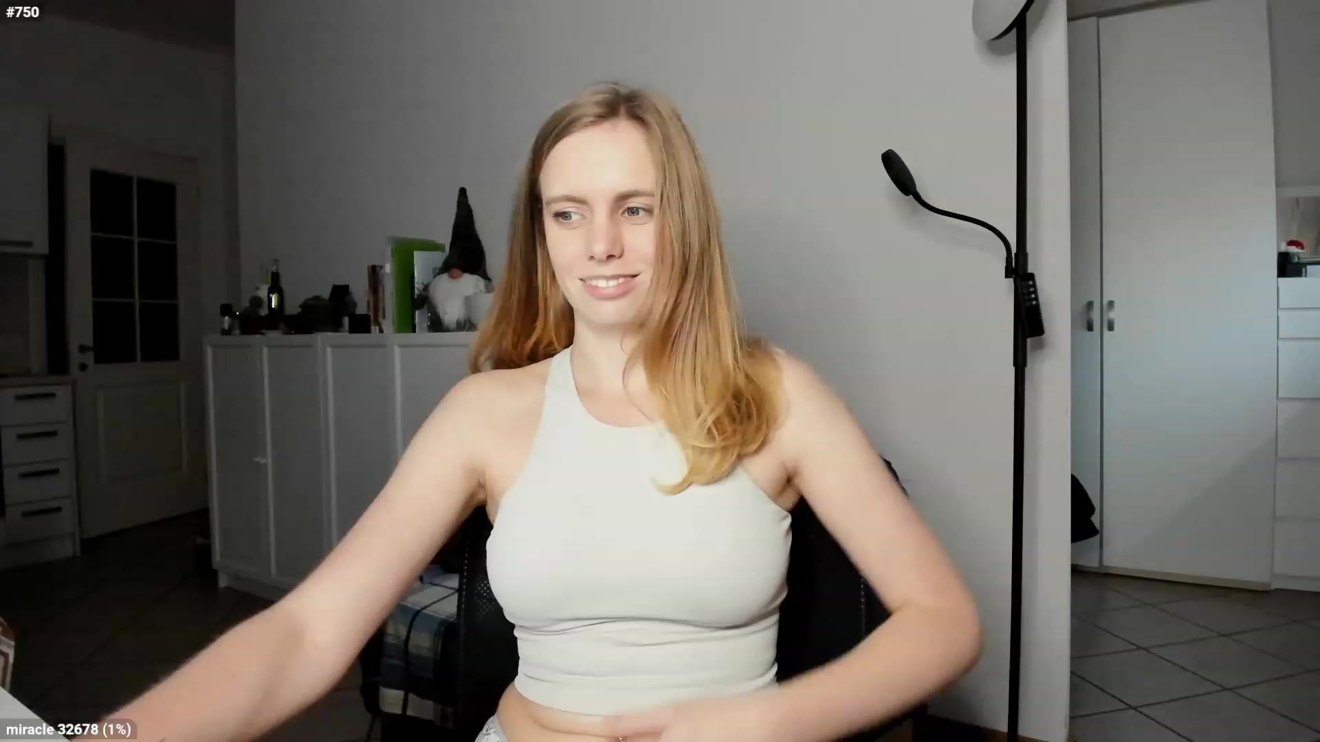 Gallery image thumbnail from Personage's myfreecams stream on, 12/16/2022, 15:46 image 3 of 20