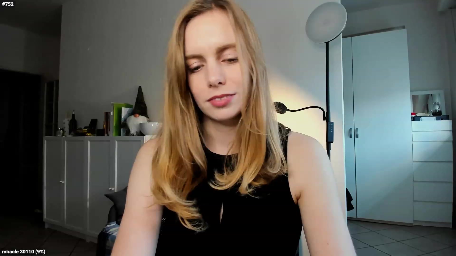 Gallery image thumbnail from Personage's myfreecams stream on, 12/17/2022, 14:50 image 10 of 20