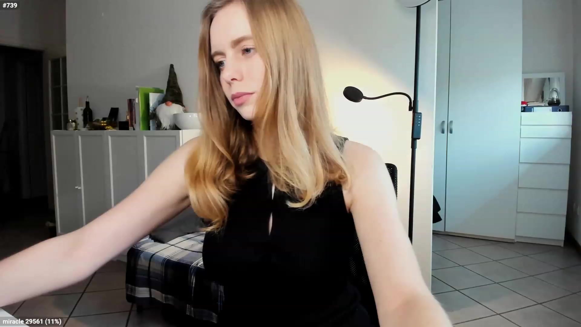 Gallery image thumbnail from Personage's myfreecams stream on, 12/17/2022, 14:50 image 19 of 20