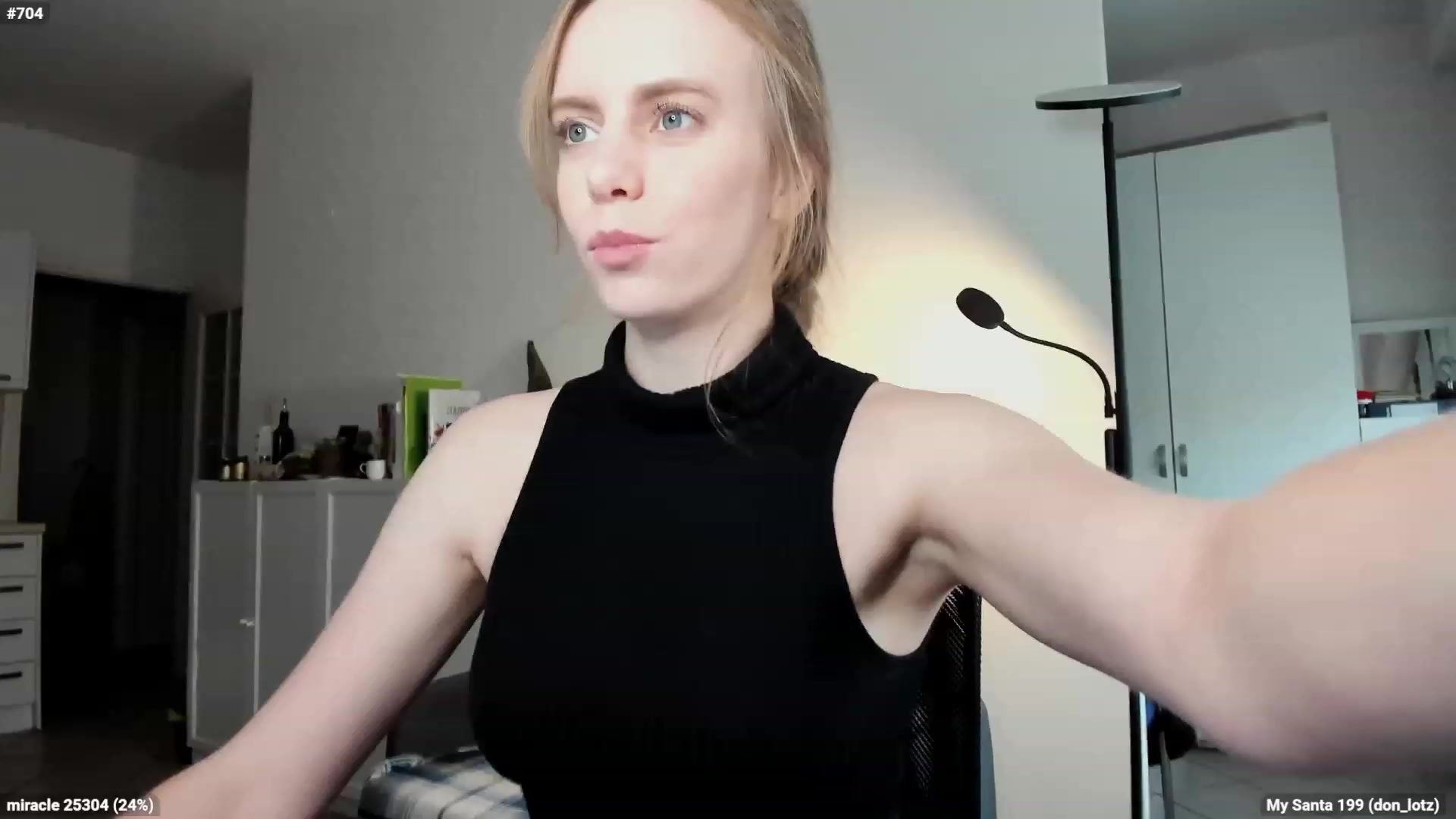 Gallery image thumbnail from Personage's myfreecams stream on, 12/20/2022, 14:12 image 12 of 20