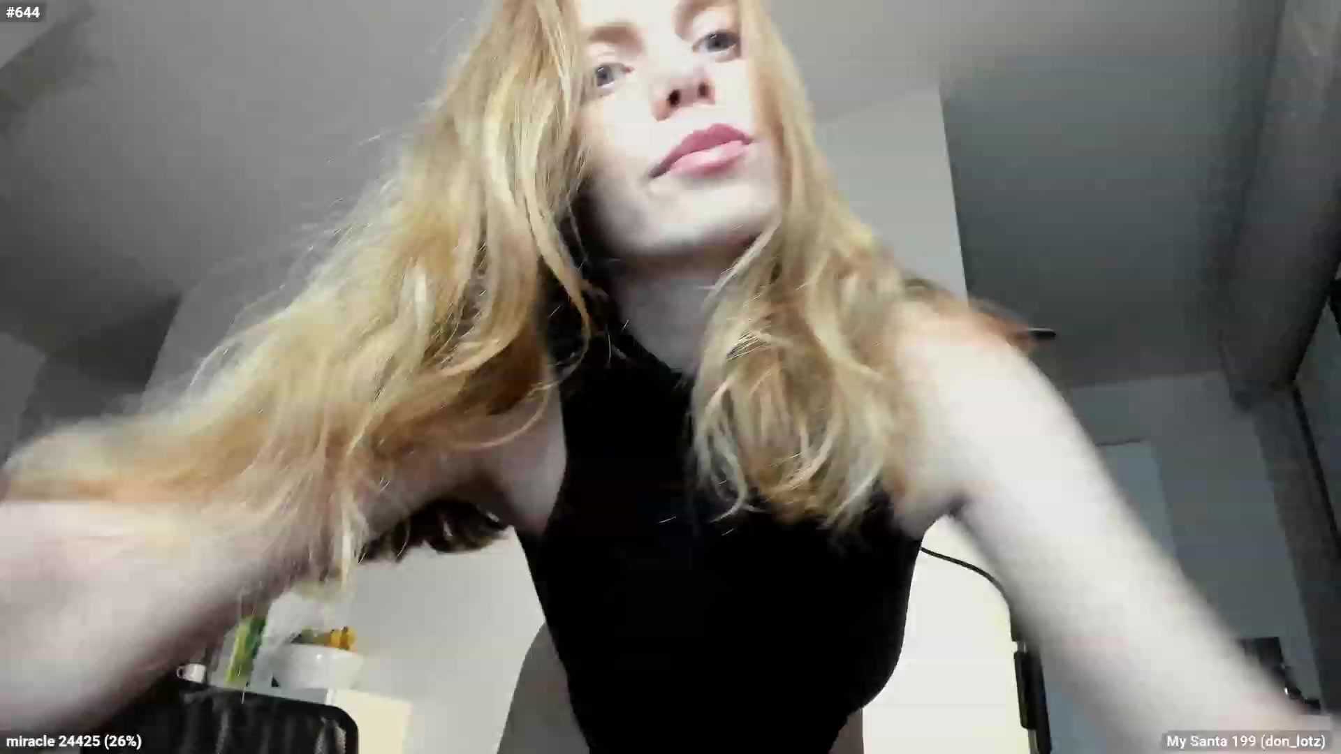 Gallery image thumbnail from Personage's myfreecams stream on, 12/20/2022, 16:16 image 11 of 20