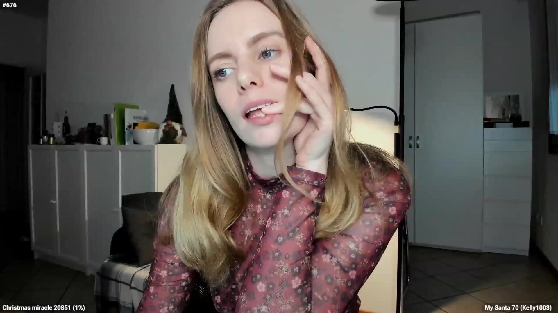 Gallery image thumbnail from Personage's myfreecams stream on, 12/21/2022, 16:17 image 15 of 20