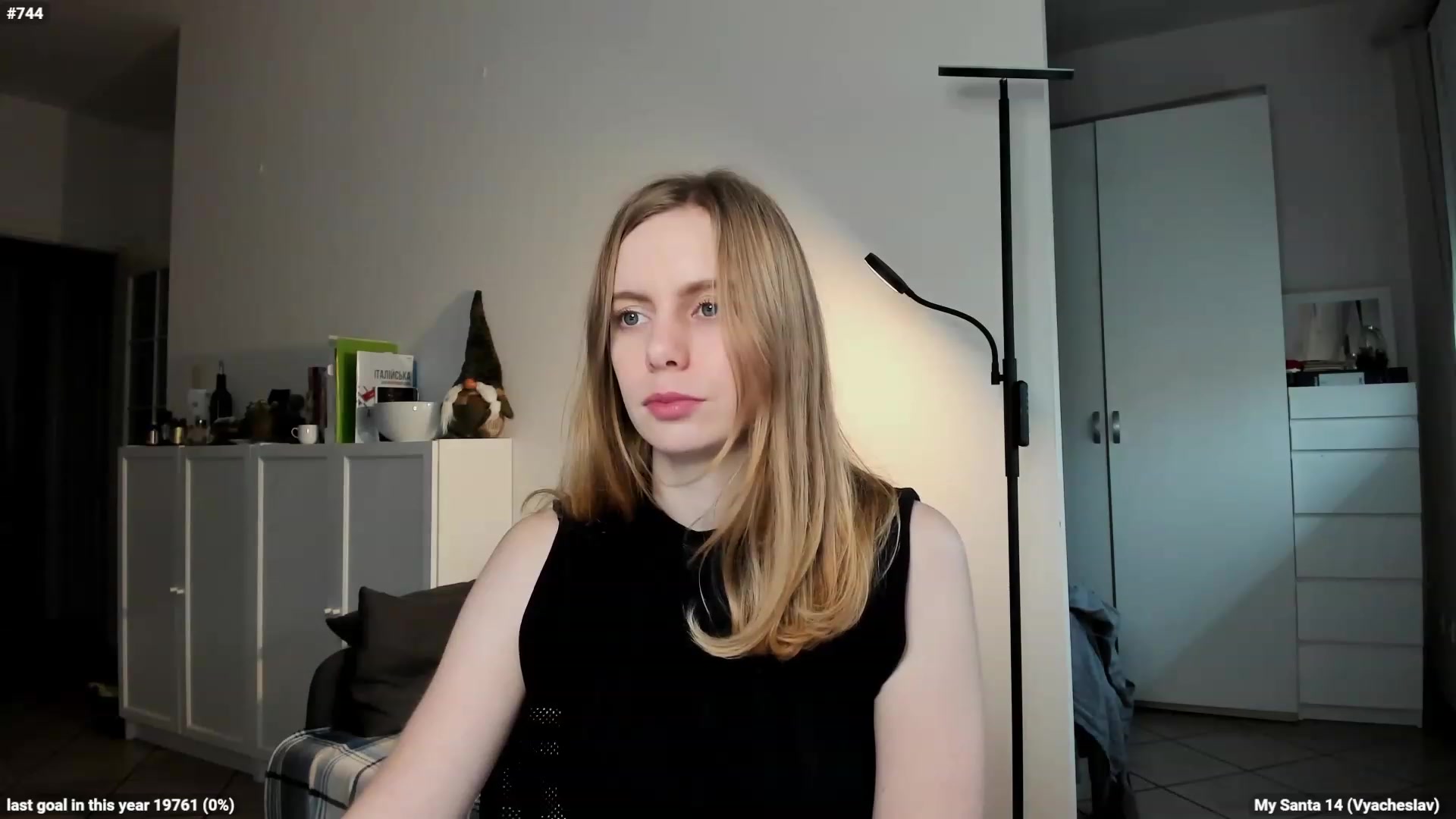 Gallery image thumbnail from Personage's myfreecams stream on, 12/23/2022, 11:54 image 10 of 20