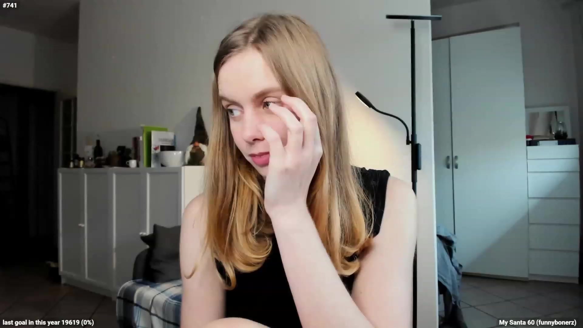 Gallery image thumbnail from Personage's myfreecams stream on, 12/23/2022, 11:54 image 17 of 20