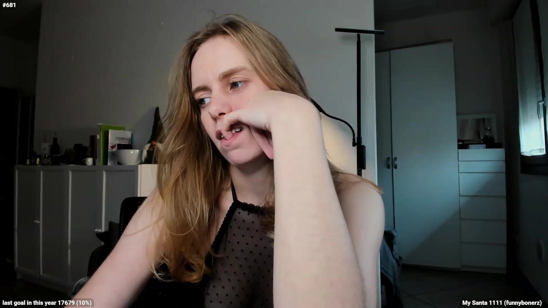 Gallery image thumbnail from Personage's myfreecams stream on, 12/23/2022, 13:06 image 14 of 20