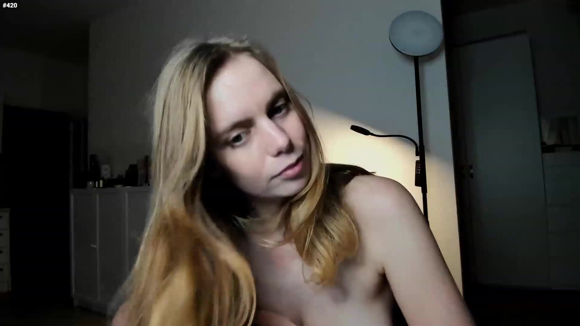 Gallery image thumbnail from Personage's myfreecams stream on, 01/02/2023, 16:46 image 14 of 20