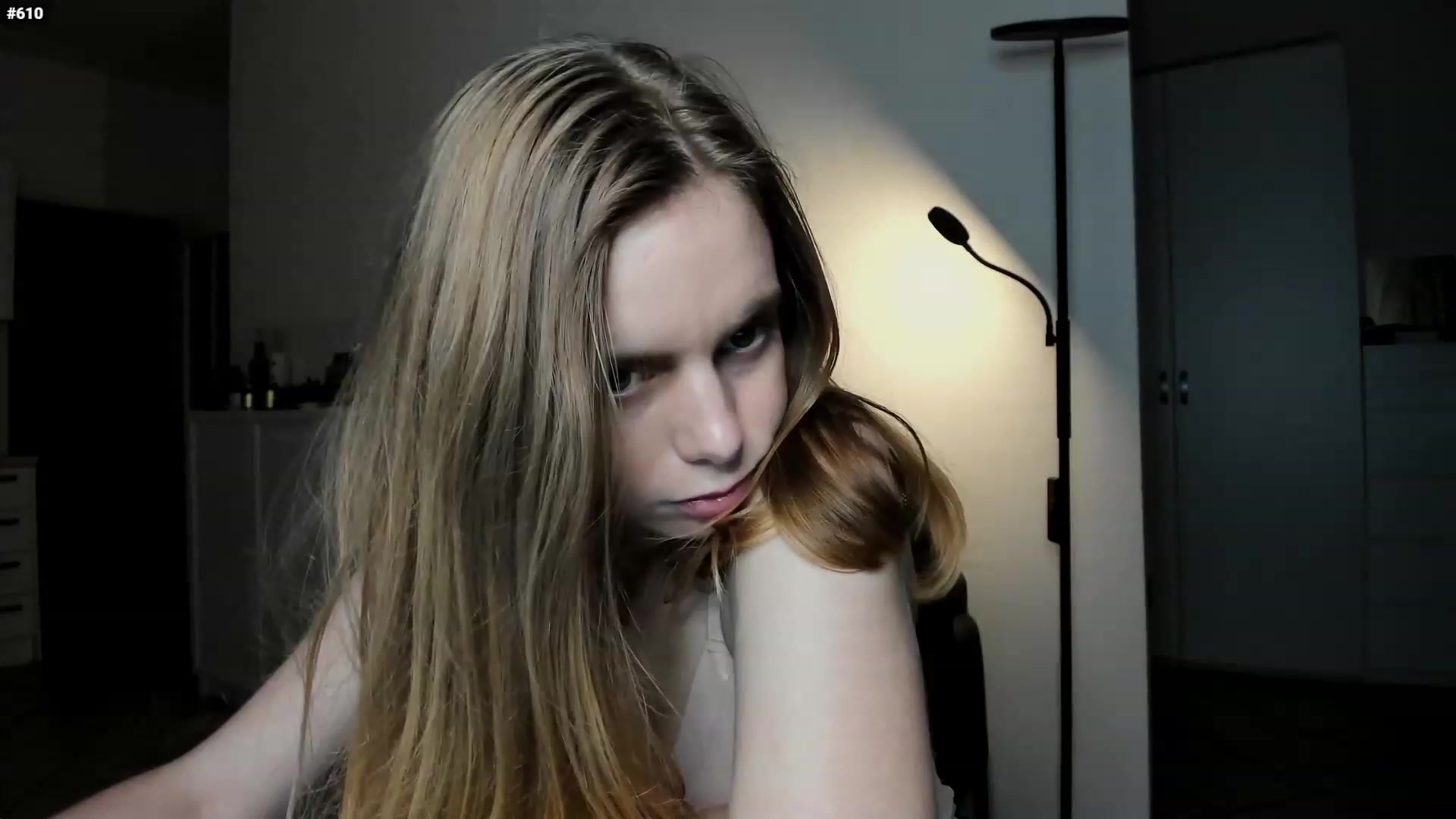 Gallery image thumbnail from Personage's myfreecams stream on, 01/08/2023, 17:02 image 17 of 20