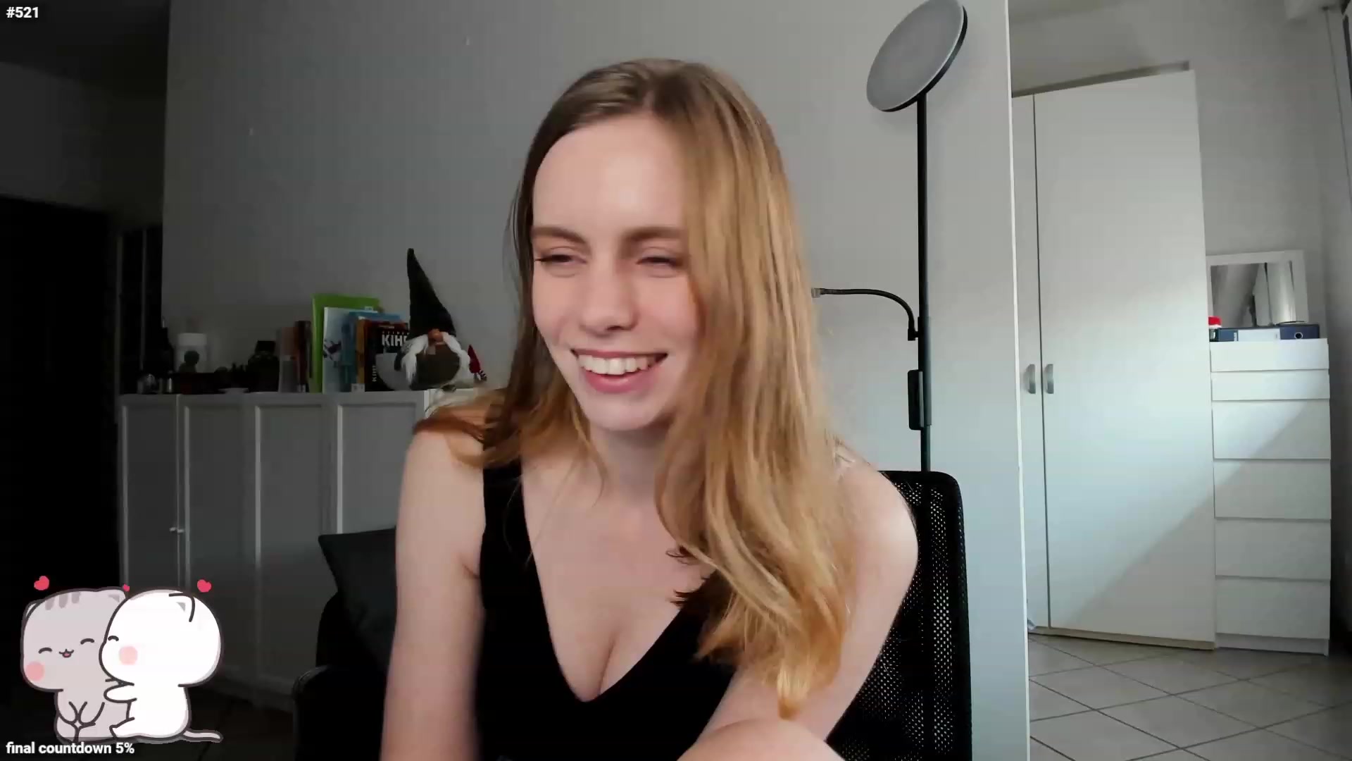 Gallery image thumbnail from Personage's myfreecams stream on, 01/15/2023, 14:43 image 4 of 20