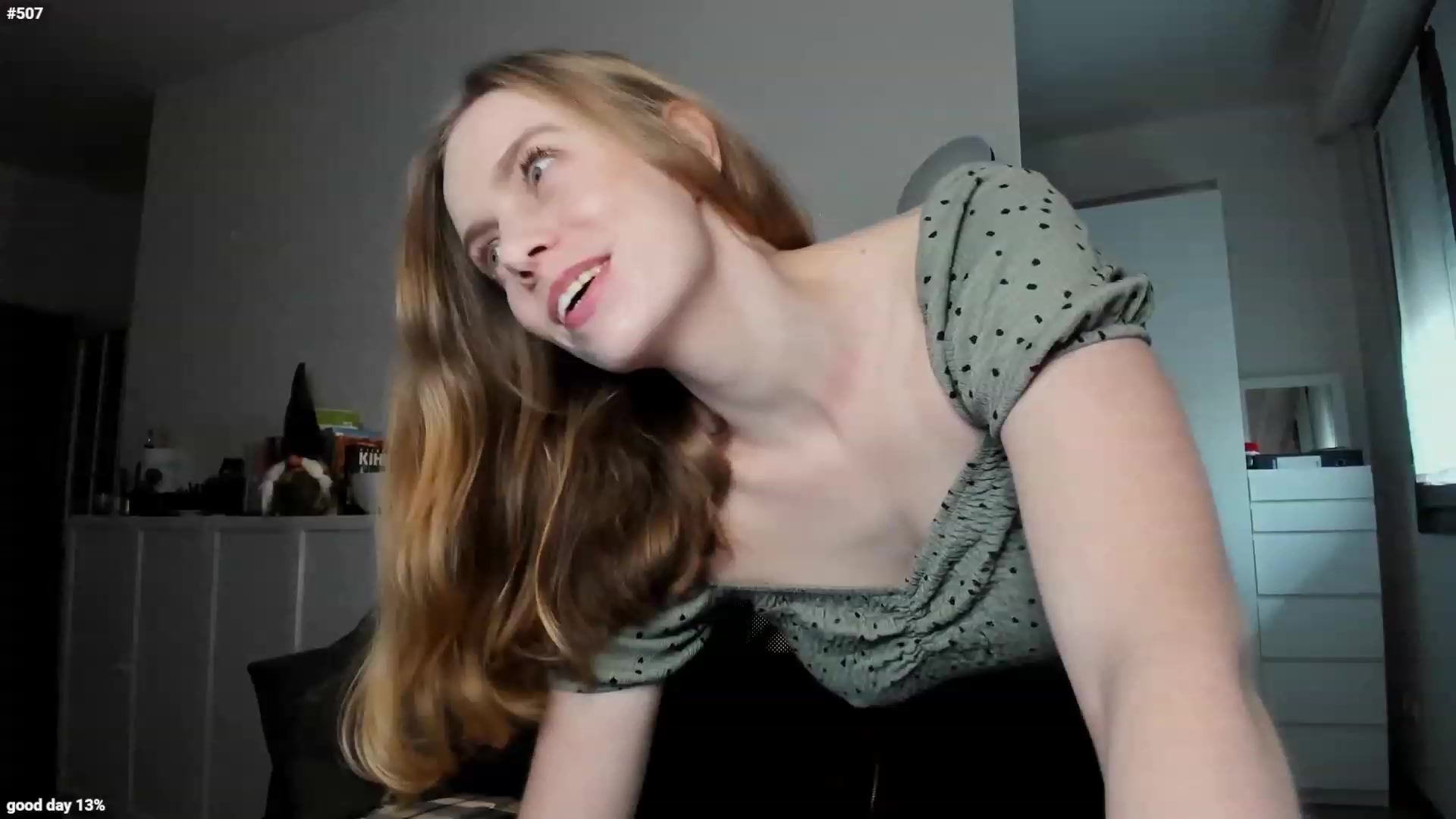 Gallery image thumbnail from Personage's myfreecams stream on, 01/17/2023, 14:40 image 1 of 20