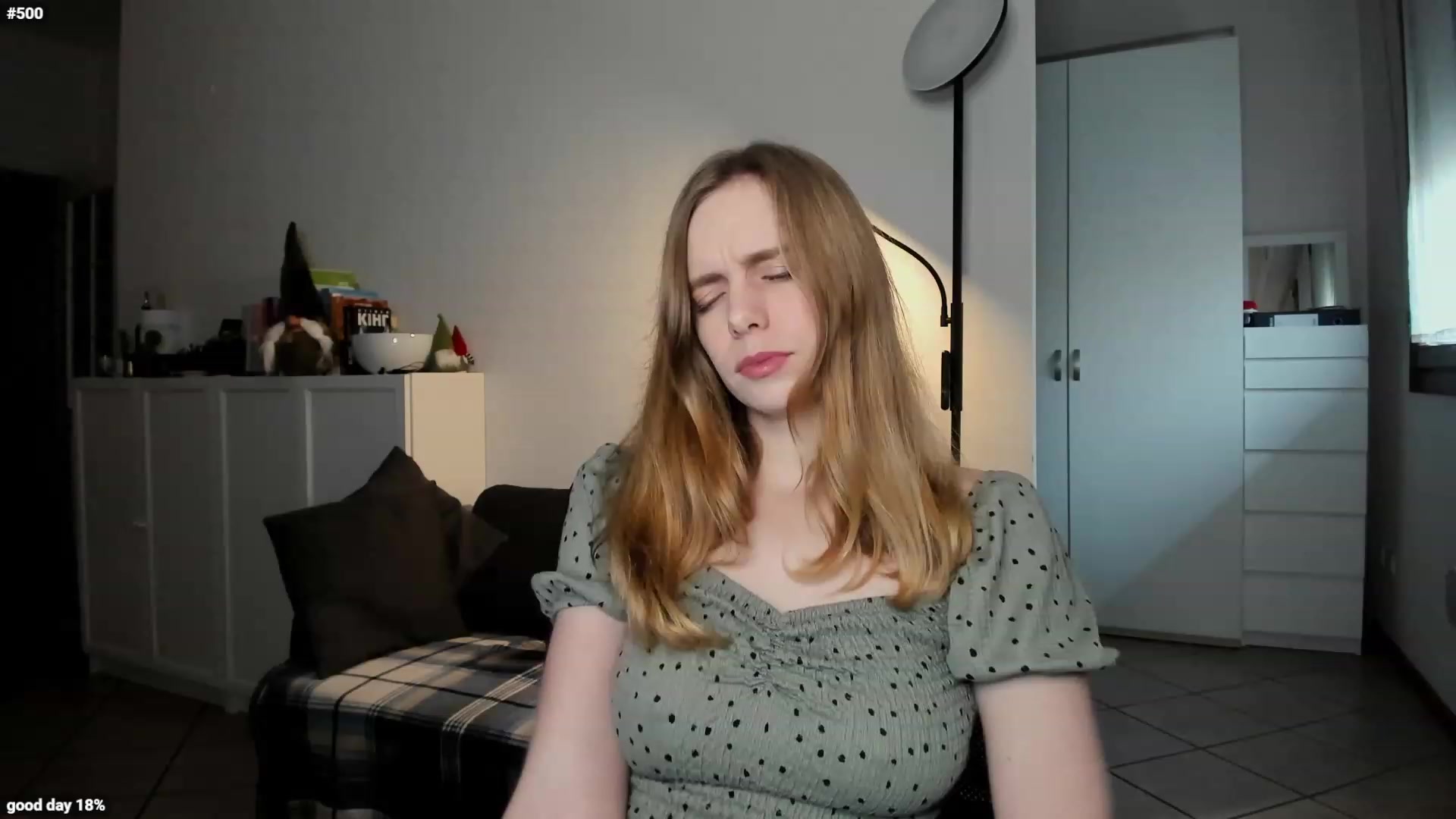 Gallery image thumbnail from Personage's myfreecams stream on, 01/17/2023, 14:40 image 17 of 20
