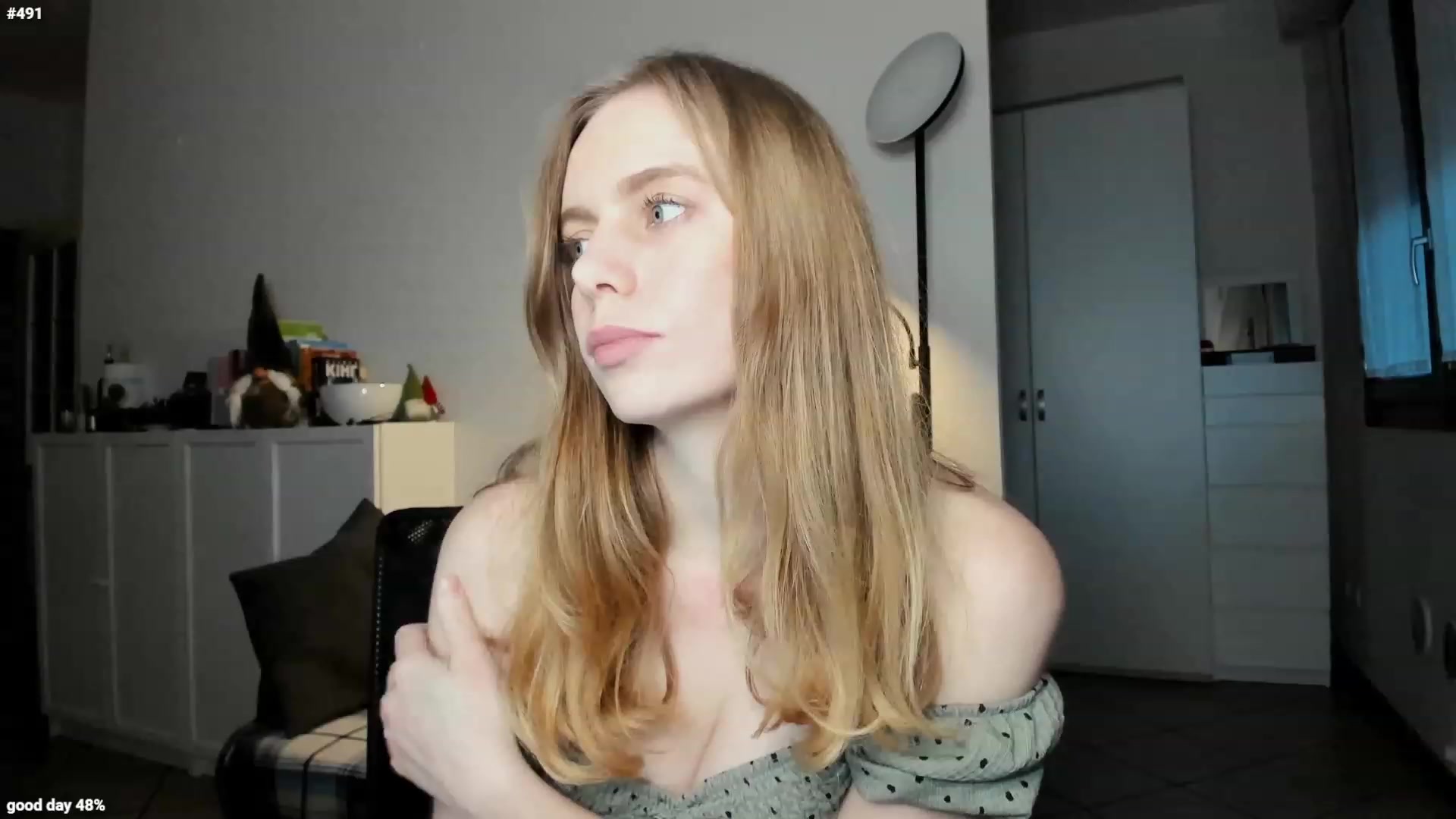 Gallery image thumbnail from Personage's myfreecams stream on, 01/17/2023, 16:07 image 17 of 20