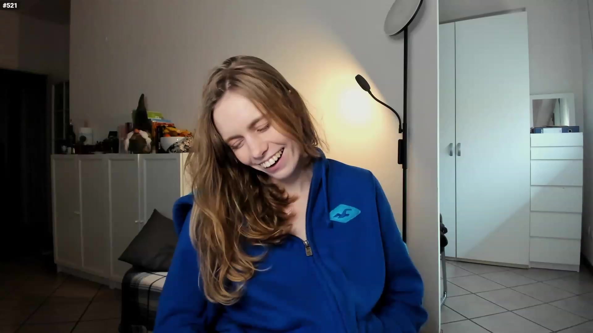Gallery image thumbnail from Personage's myfreecams stream on, 01/19/2023, 14:01 image 17 of 20