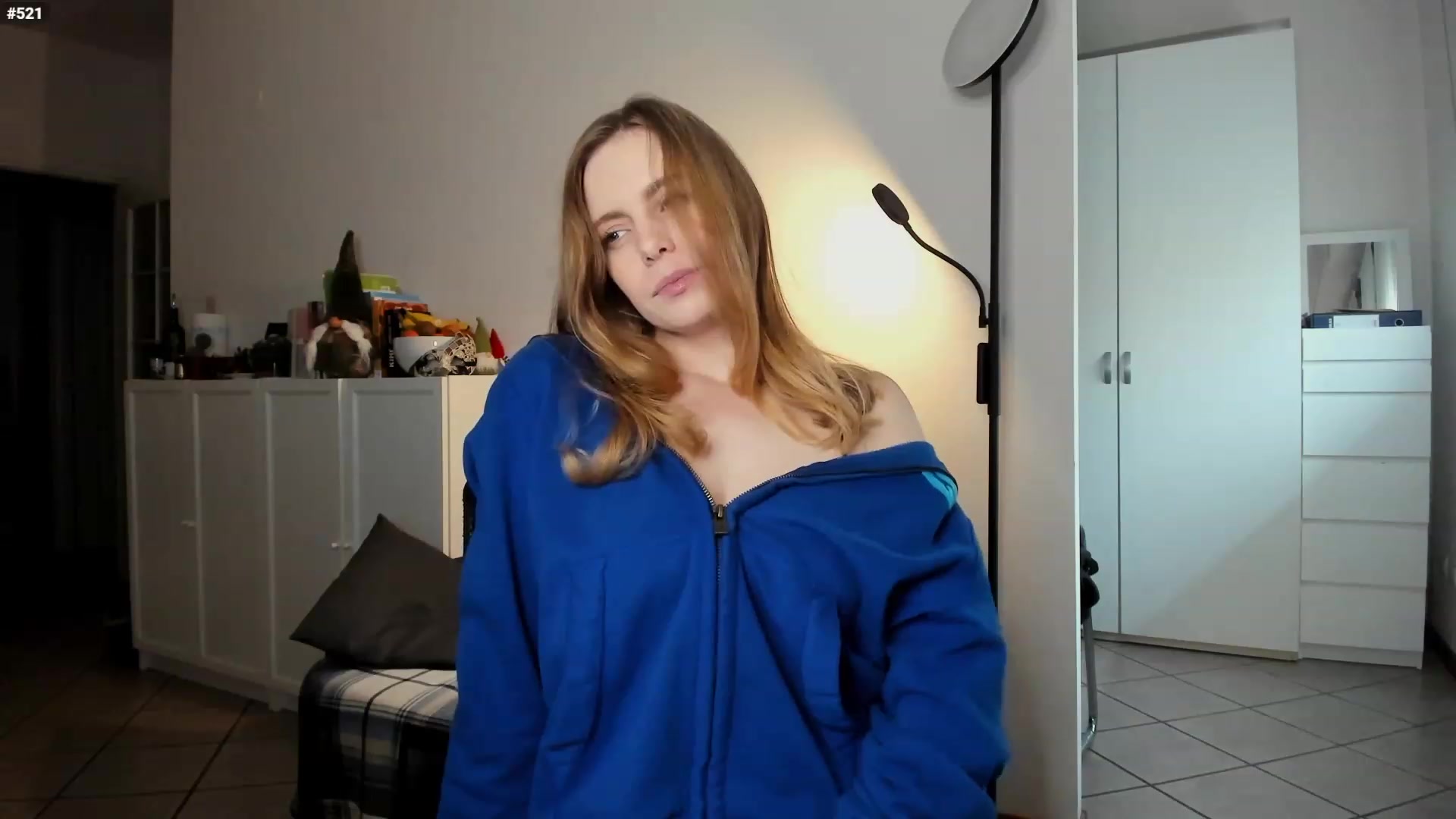 Gallery image thumbnail from Personage's myfreecams stream on, 01/19/2023, 14:01 image 18 of 20