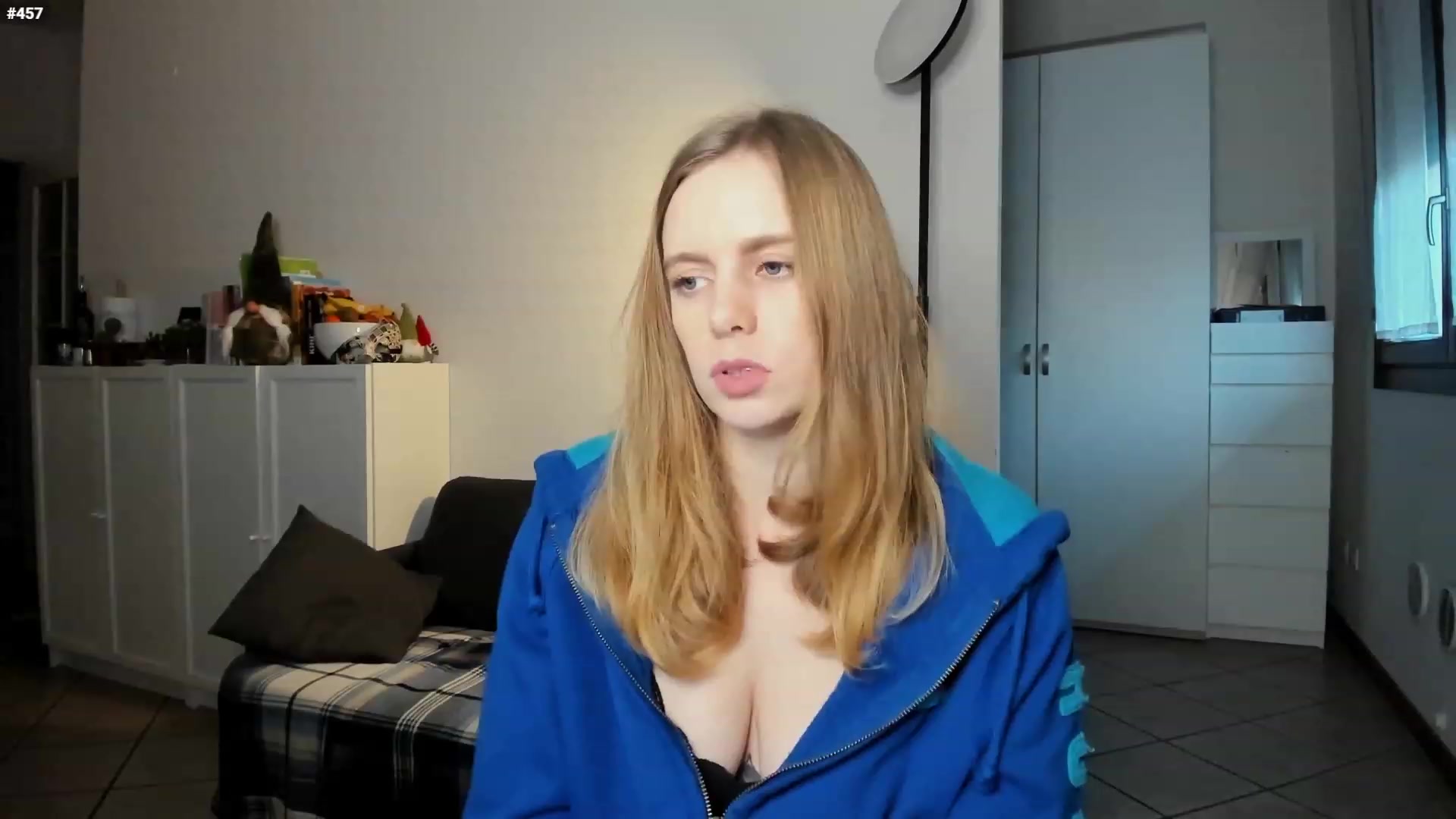 Gallery image thumbnail from Personage's myfreecams stream on, 01/19/2023, 16:14 image 12 of 20