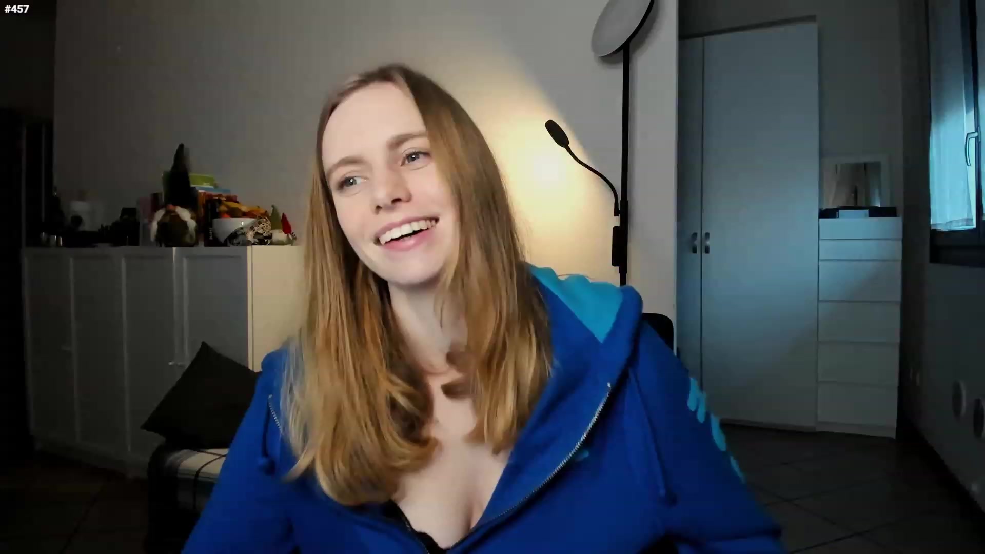 Gallery image thumbnail from Personage's myfreecams stream on, 01/19/2023, 16:14 image 11 of 20