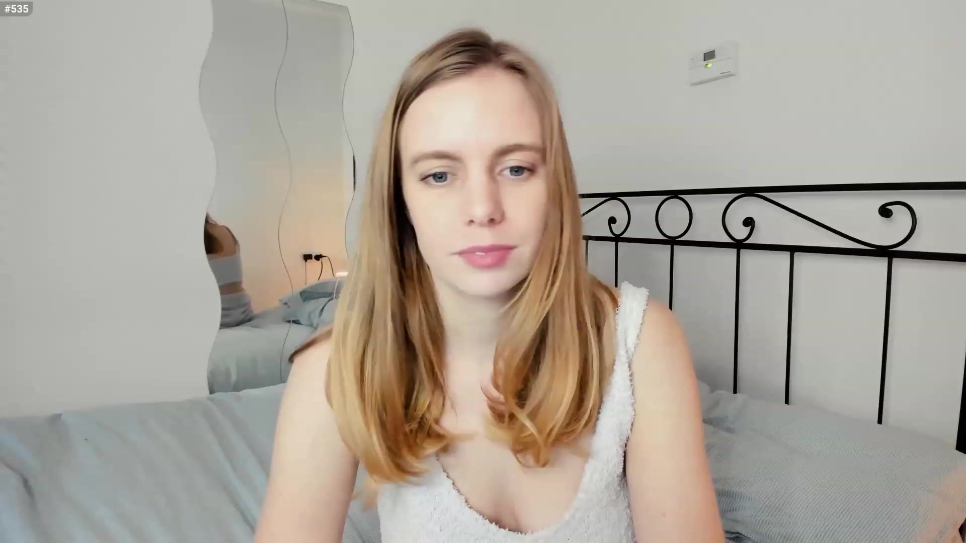 Gallery image thumbnail from Personage's myfreecams stream on, 01/22/2023, 15:47 image 8 of 20