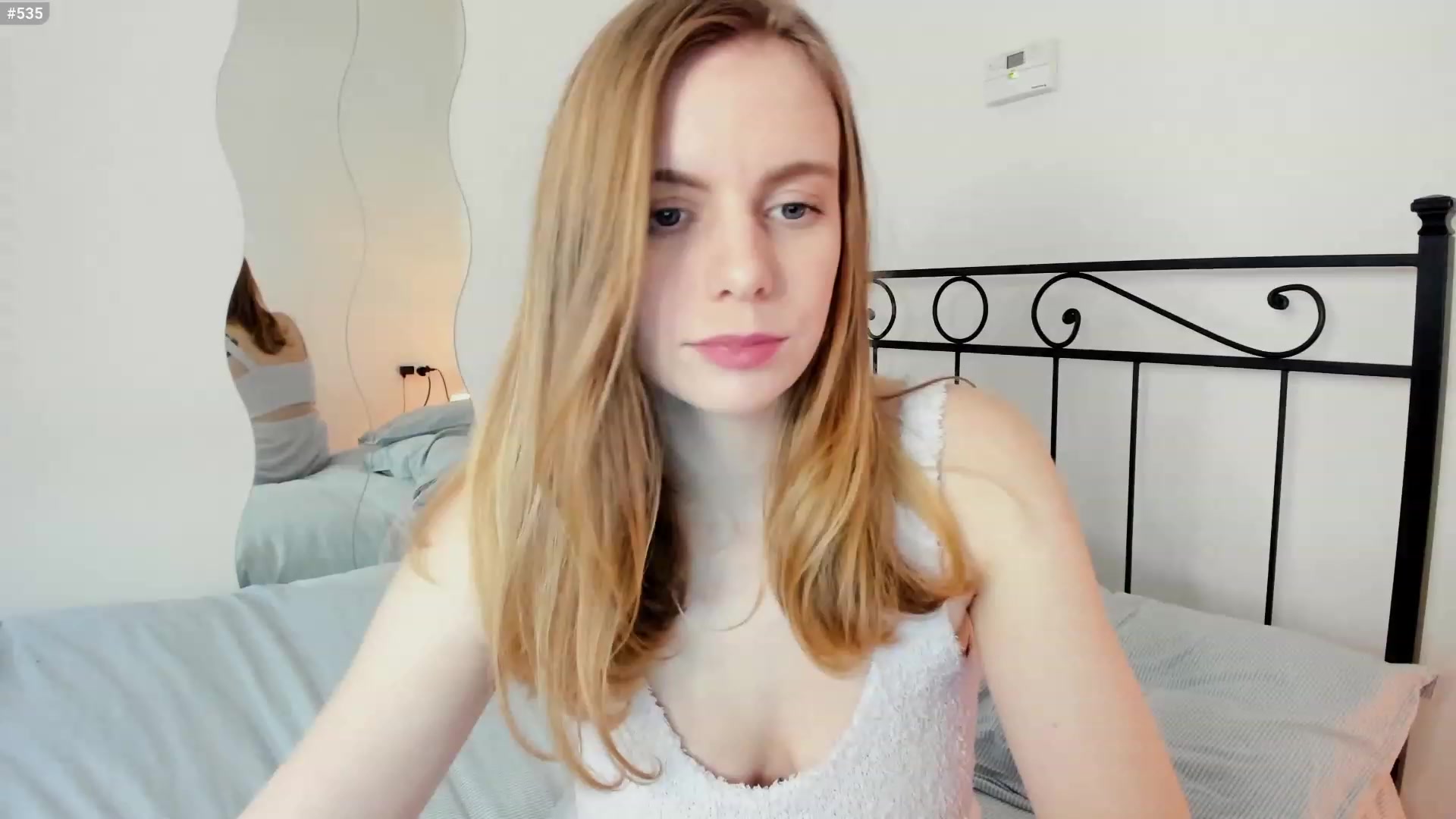 Gallery image thumbnail from Personage's myfreecams stream on, 01/22/2023, 15:47 image 4 of 20