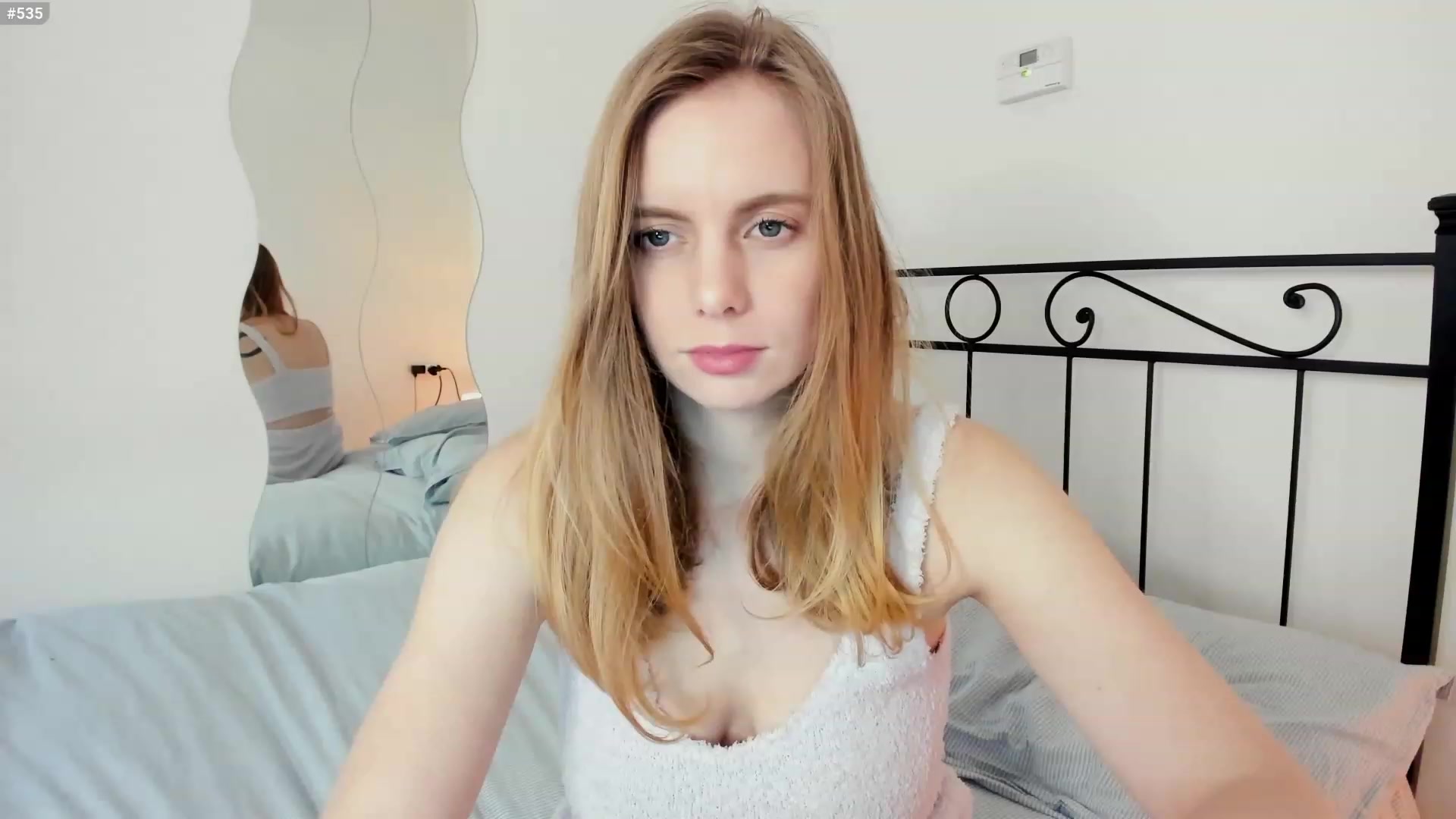 Gallery image thumbnail from Personage's myfreecams stream on, 01/22/2023, 15:47 image 3 of 20