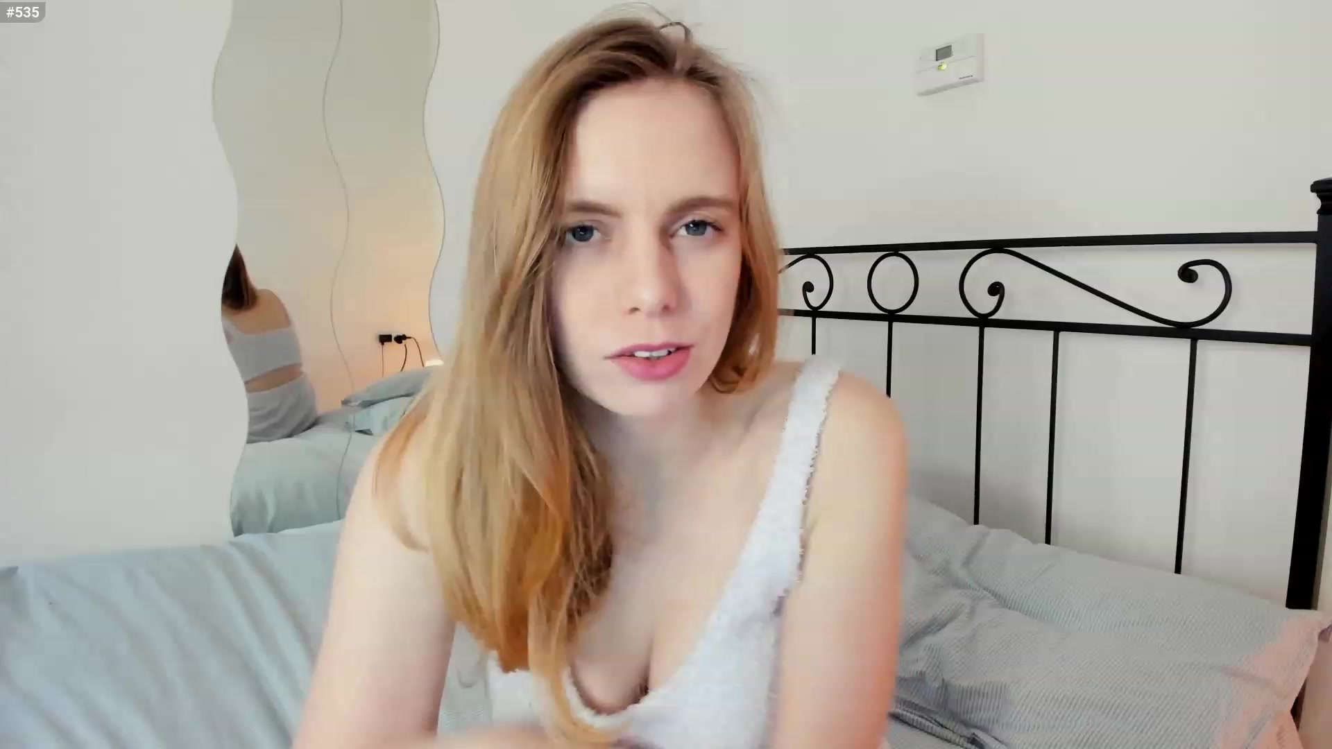 Gallery image thumbnail from Personage's myfreecams stream on, 01/22/2023, 15:47 image 2 of 20