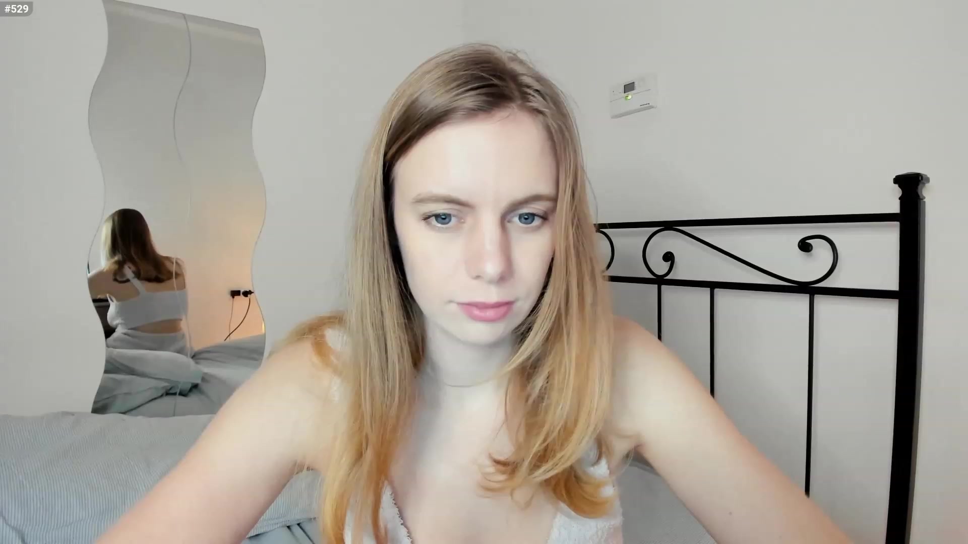 Gallery image thumbnail from Personage's myfreecams stream on, 01/22/2023, 16:43 image 4 of 20