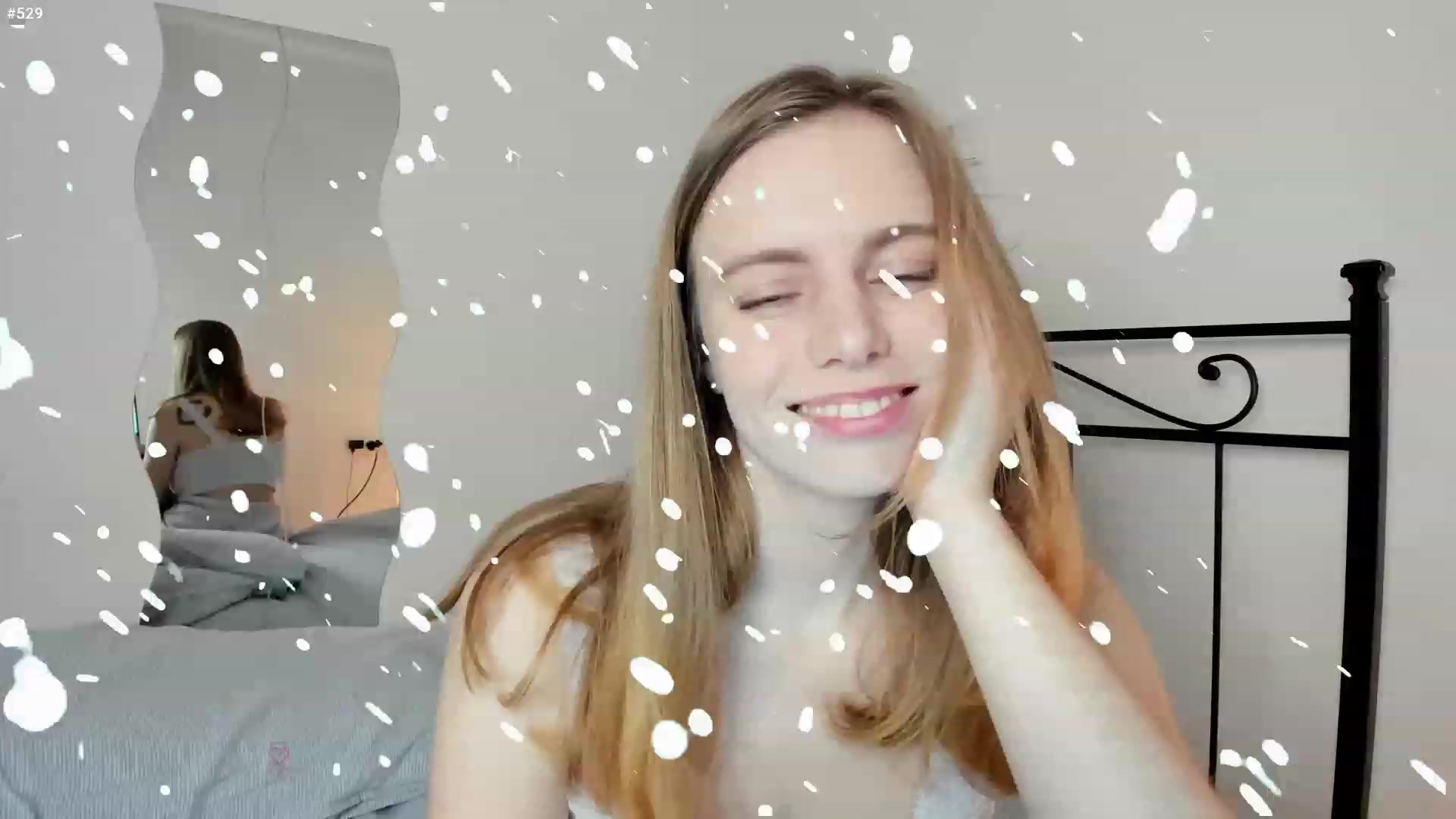 Gallery image thumbnail from Personage's myfreecams stream on, 01/22/2023, 16:43 image 7 of 20