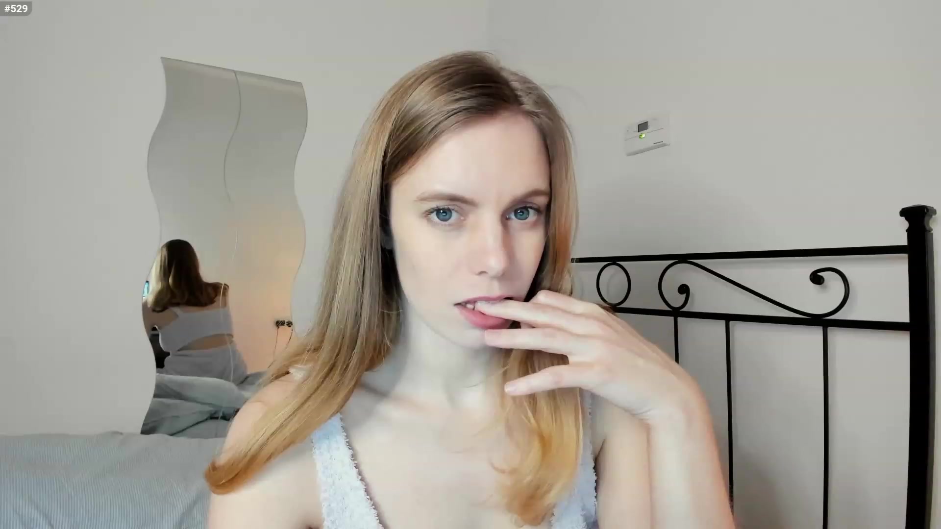 Gallery image thumbnail from Personage's myfreecams stream on, 01/22/2023, 16:43 image 12 of 20